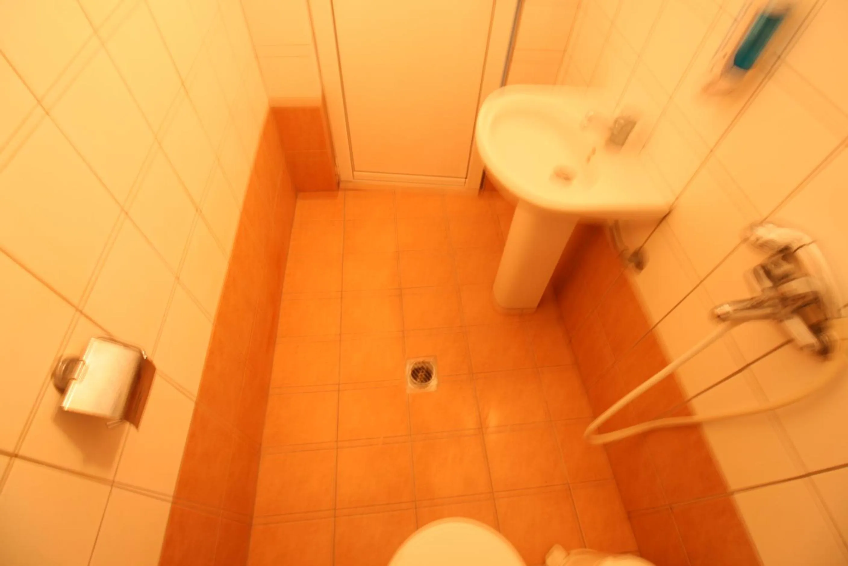 Bathroom in SARTI CENTER studios