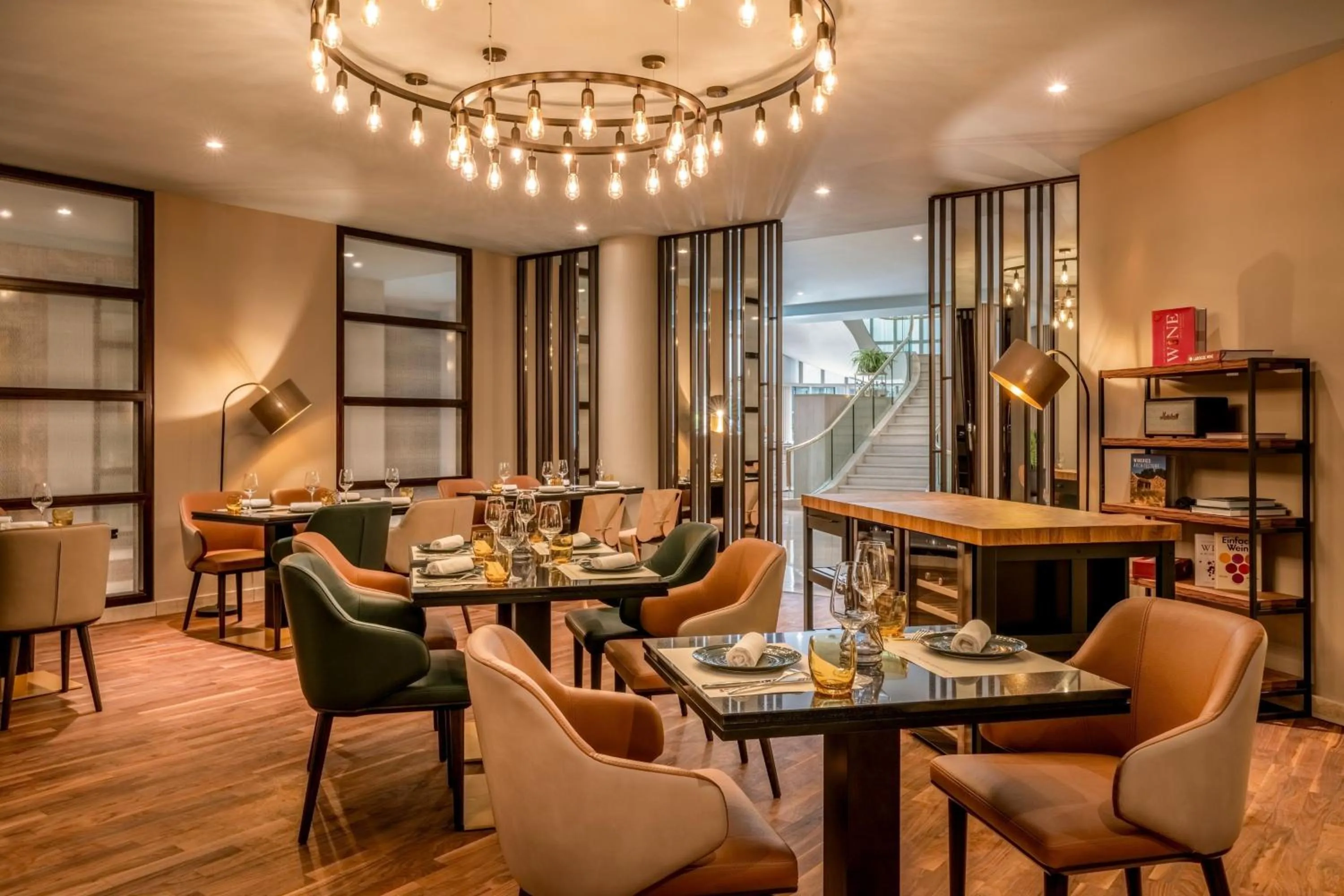 Restaurant/places to eat in Munich Marriott Hotel