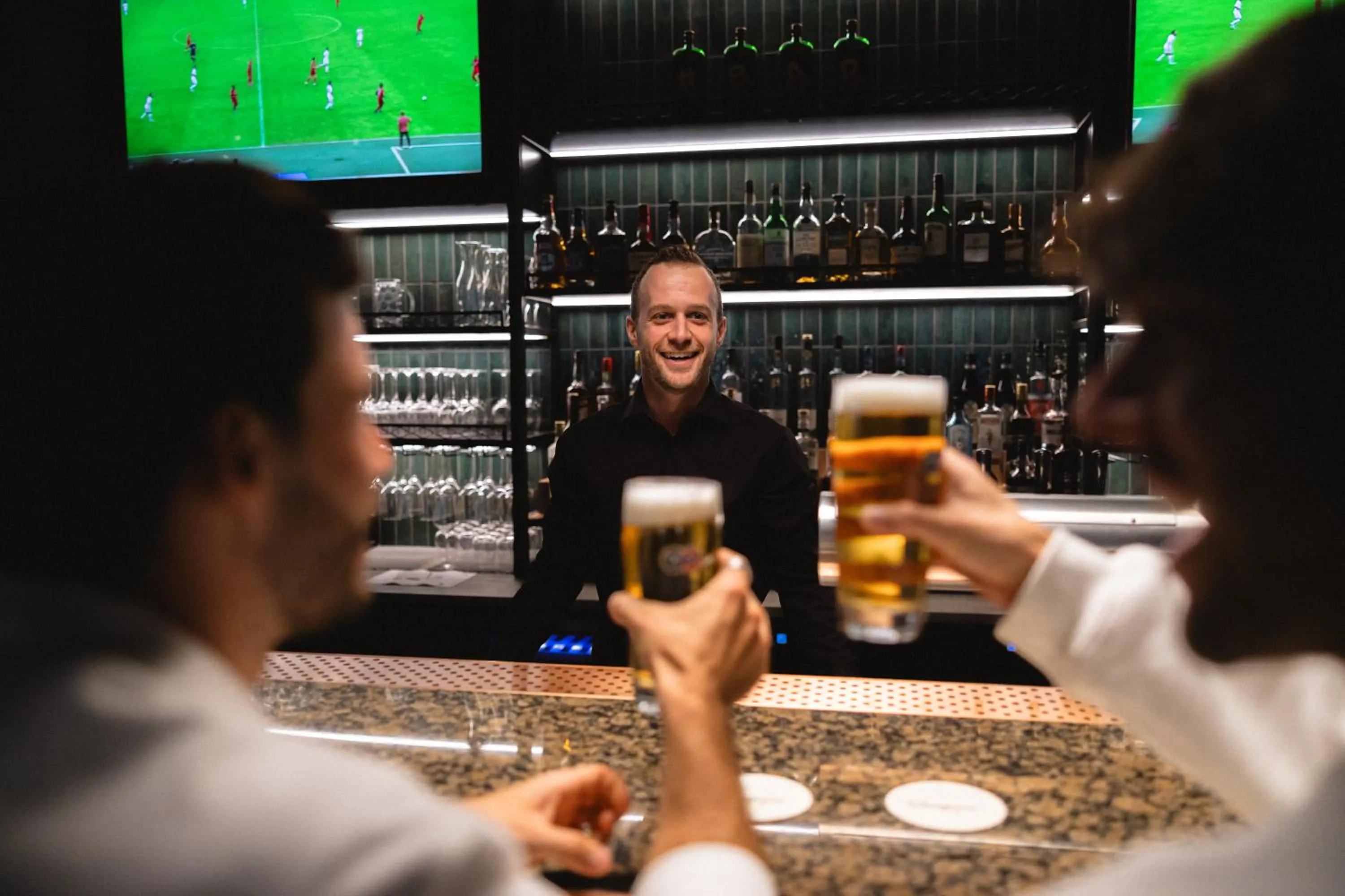 Restaurant/places to eat in Munich Marriott Hotel