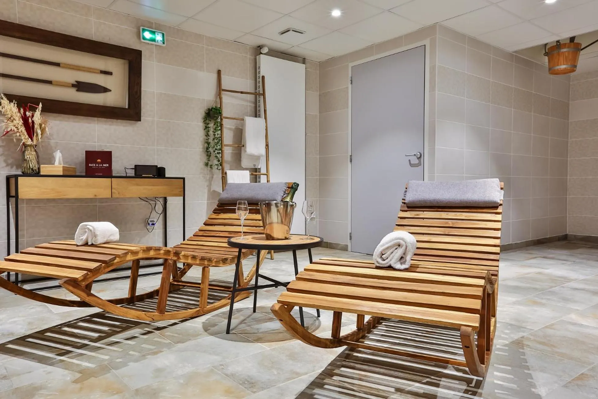 Sauna in Hôtel & Spa FACE À LA MER