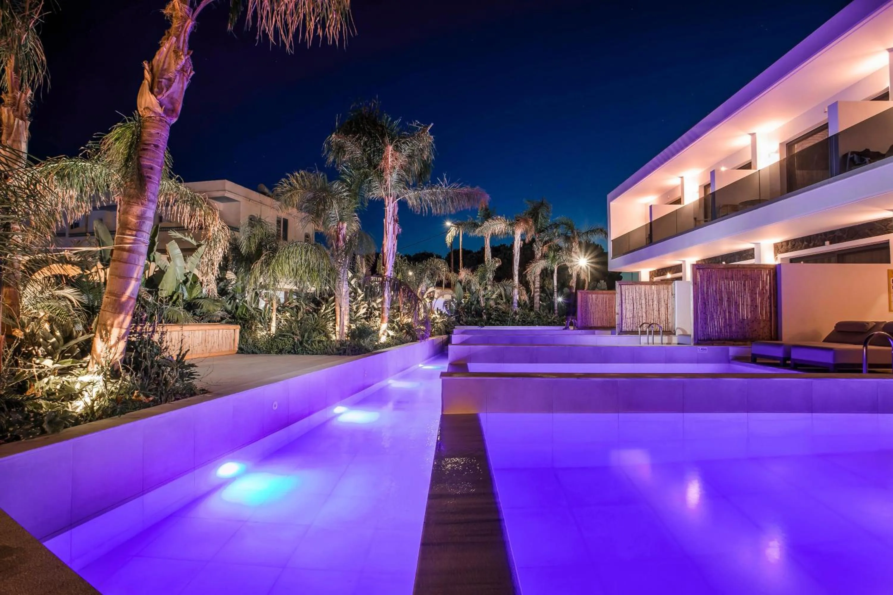 Property building in Vanik Suites