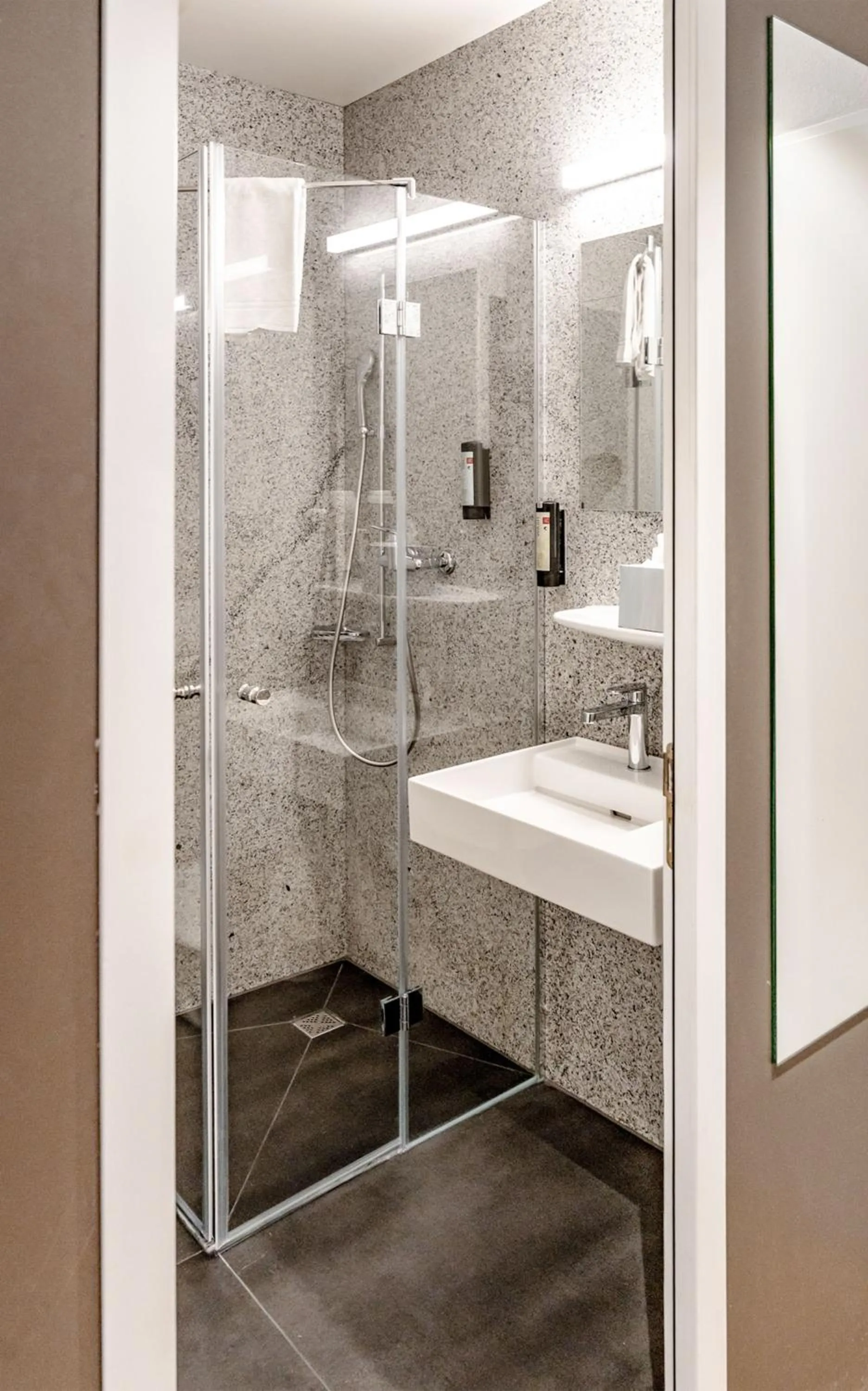 Bathroom in Tailormade Hotel STANS SÜD