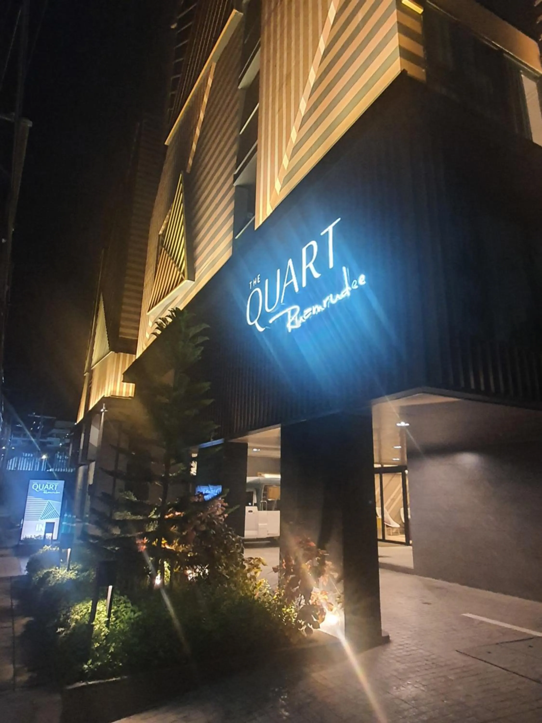 Property building in The Quart Ruamrudee by UHG