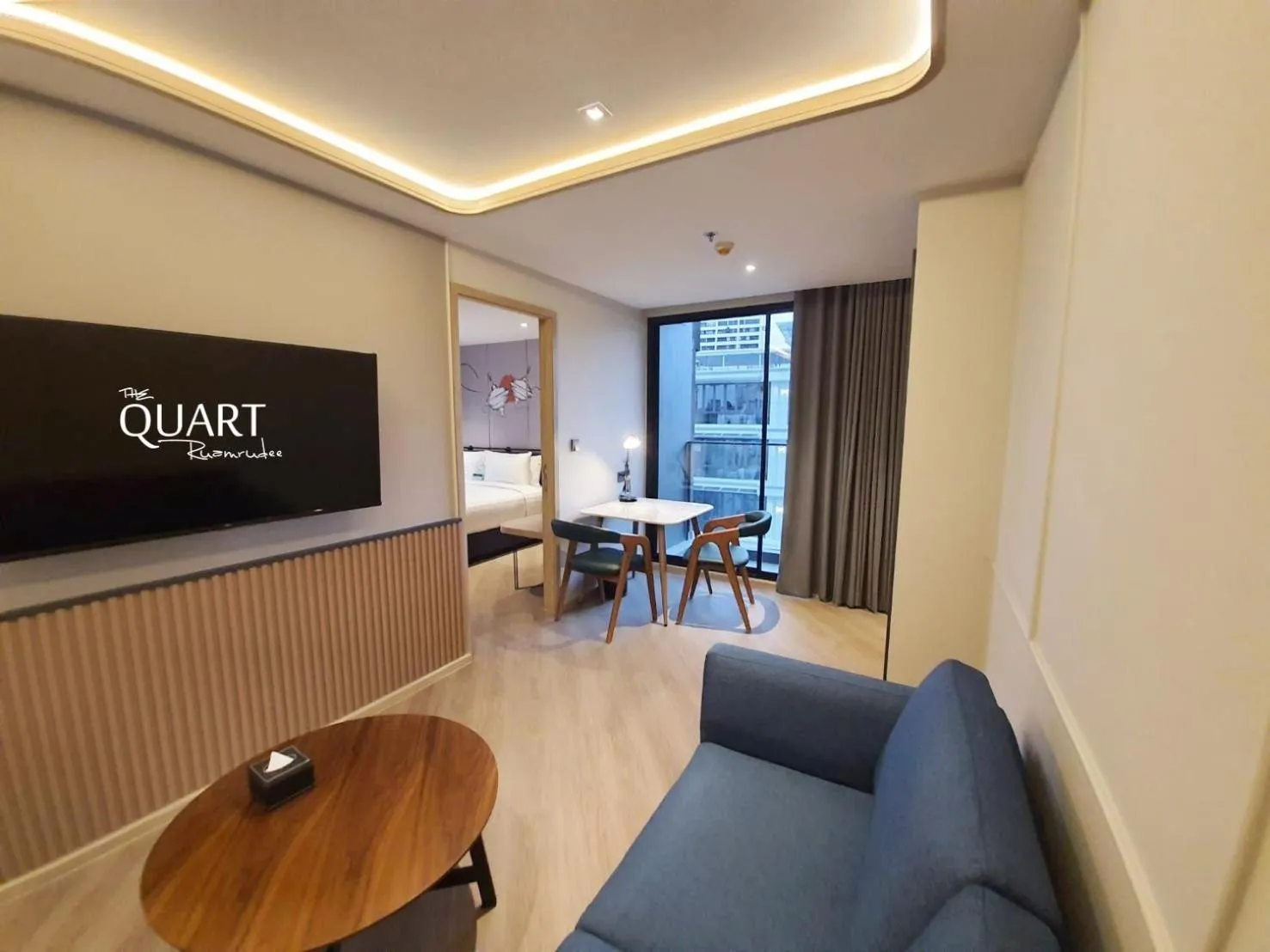 The Quart Ruamrudee by UHG