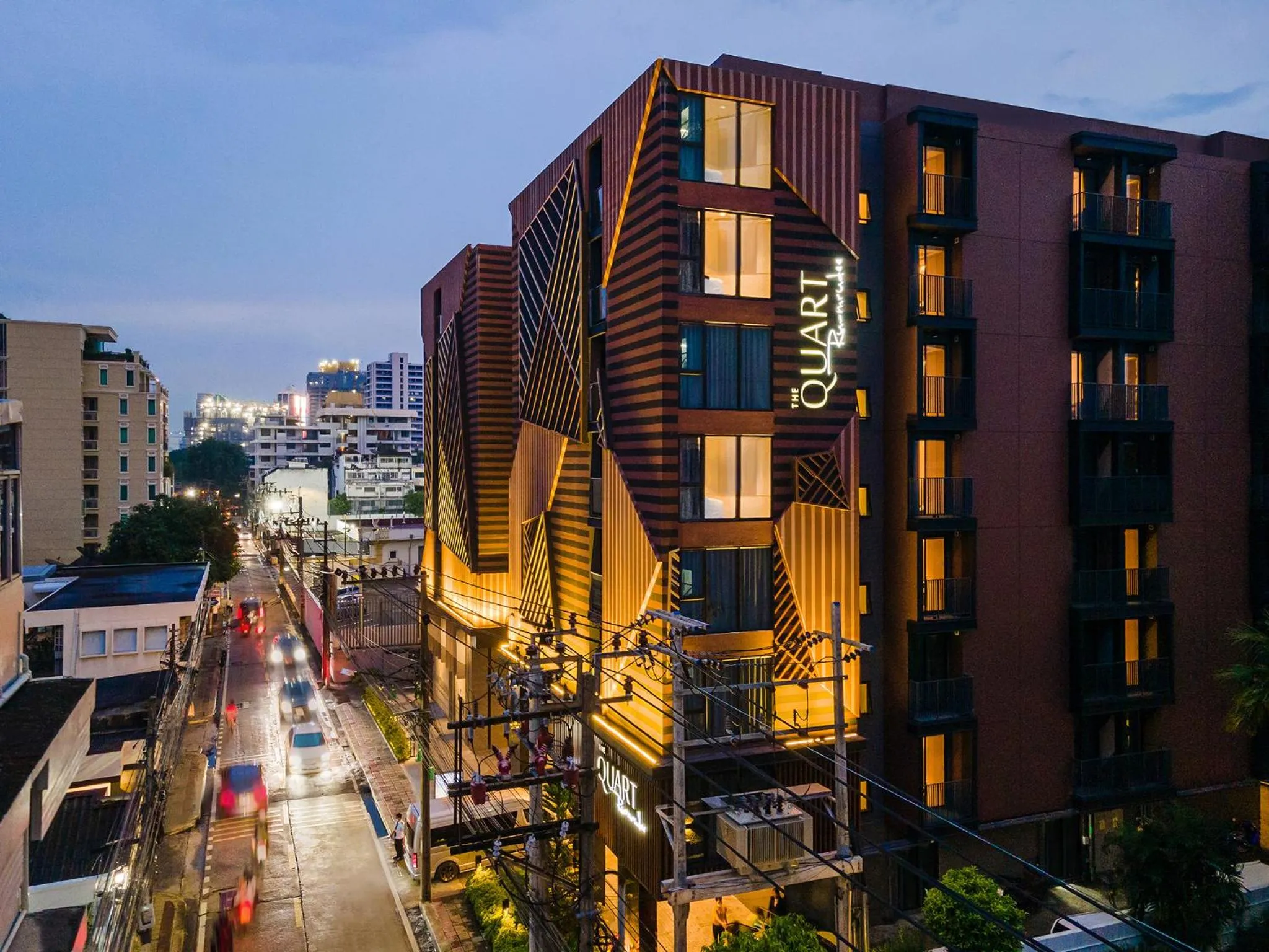 Property building in The Quart Ruamrudee by UHG