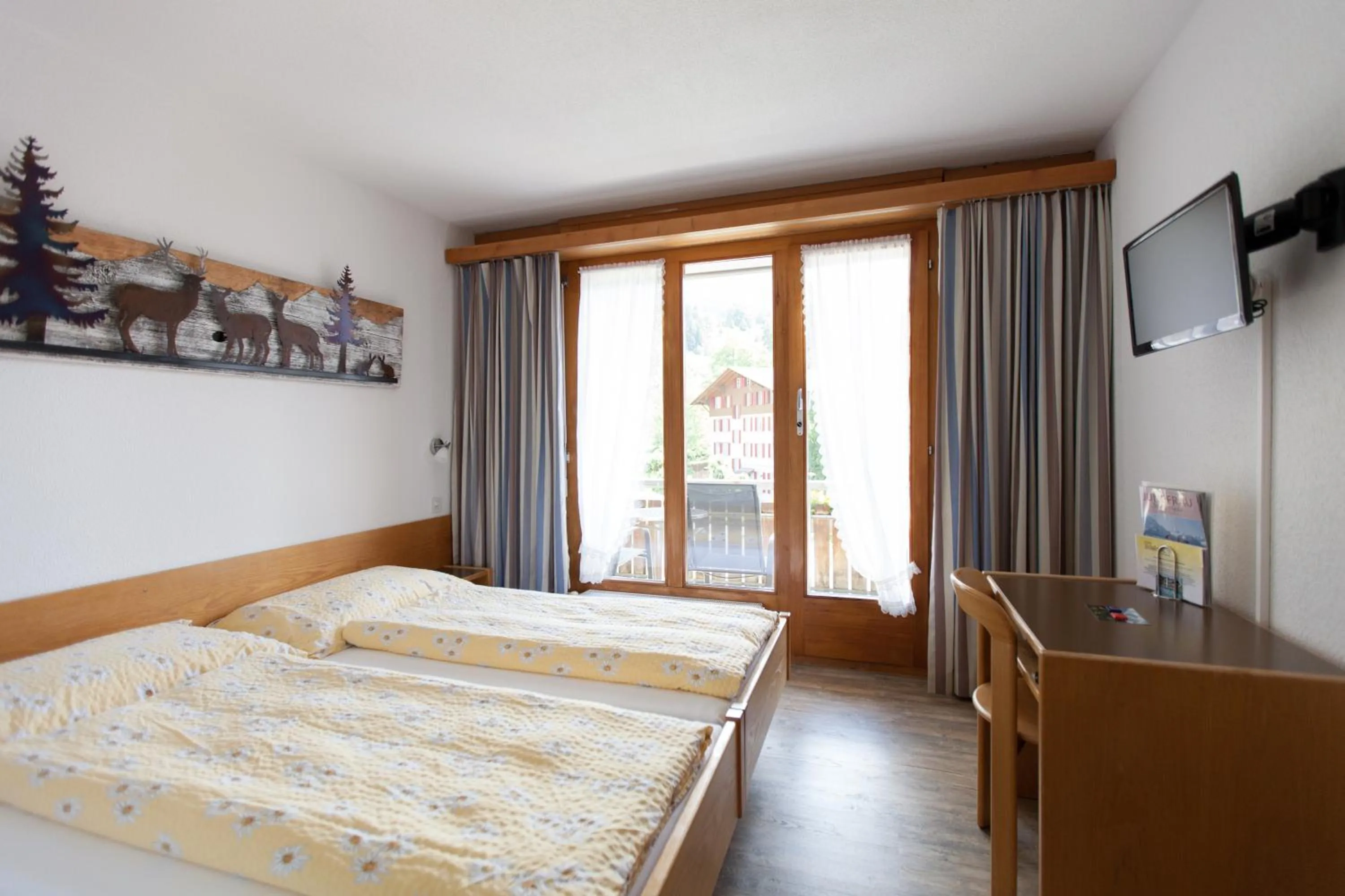 Day, Bed in Hotel Edelweiss