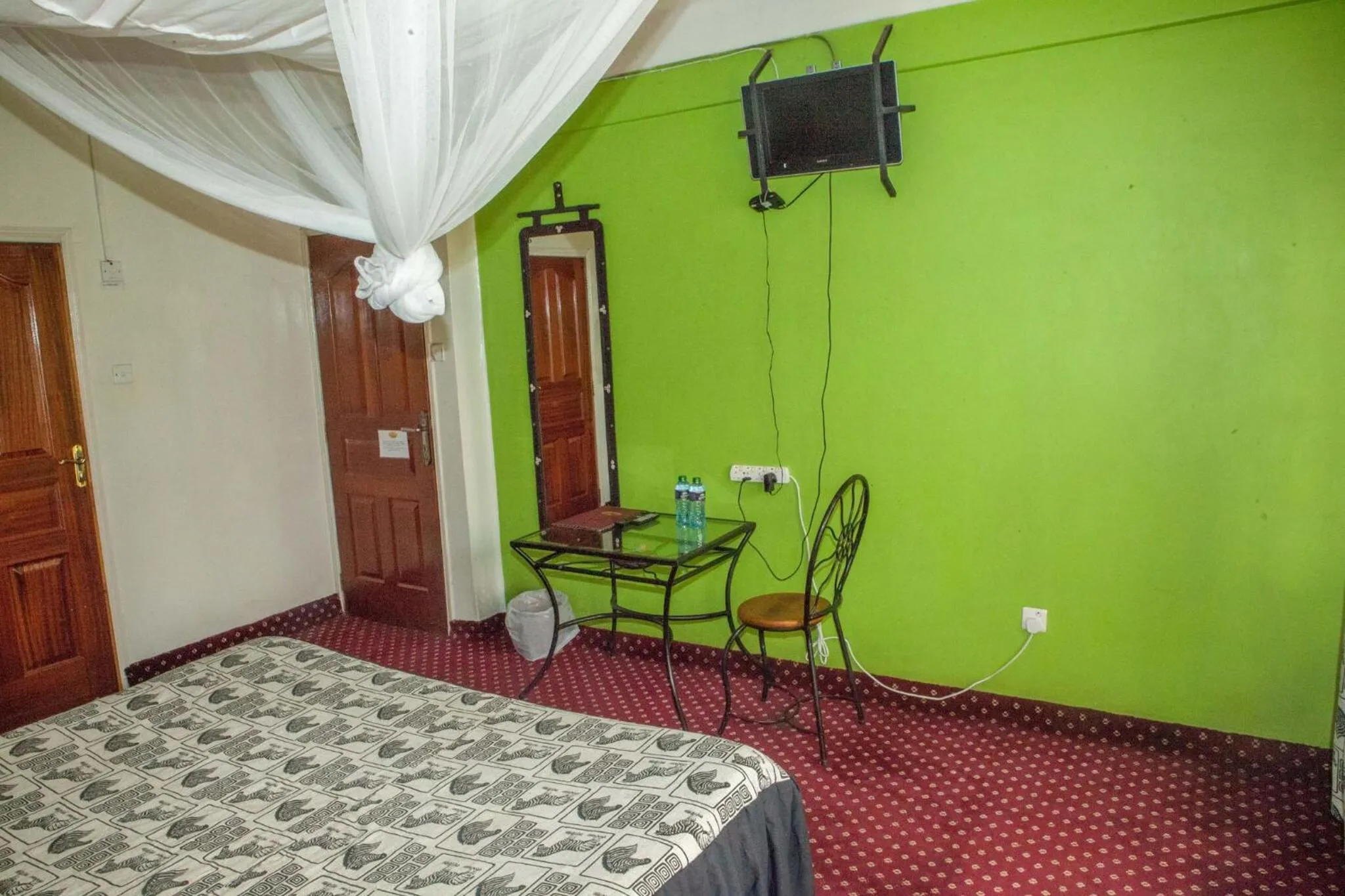 Bed in Khweza Bed and Breakfast