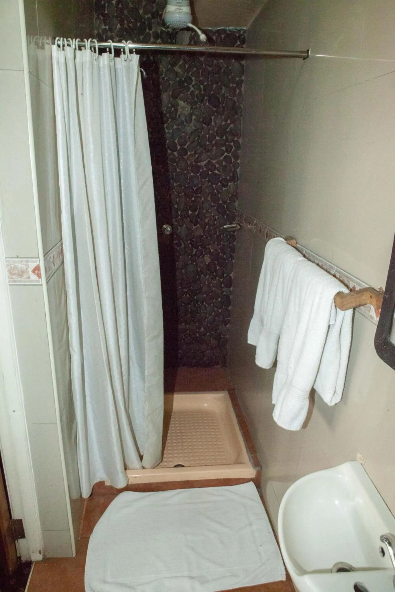 Bathroom in Khweza Bed and Breakfast