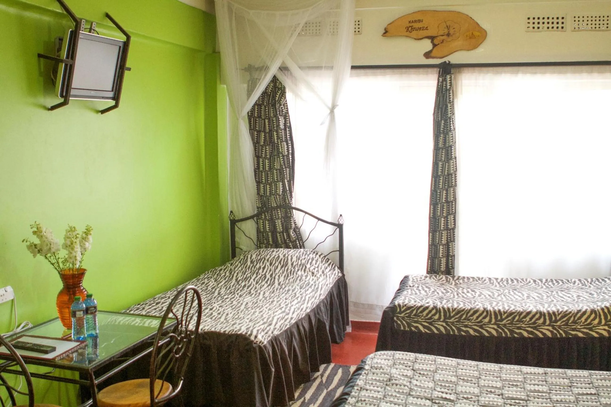 Photo of the whole room, Bed in Khweza Bed and Breakfast