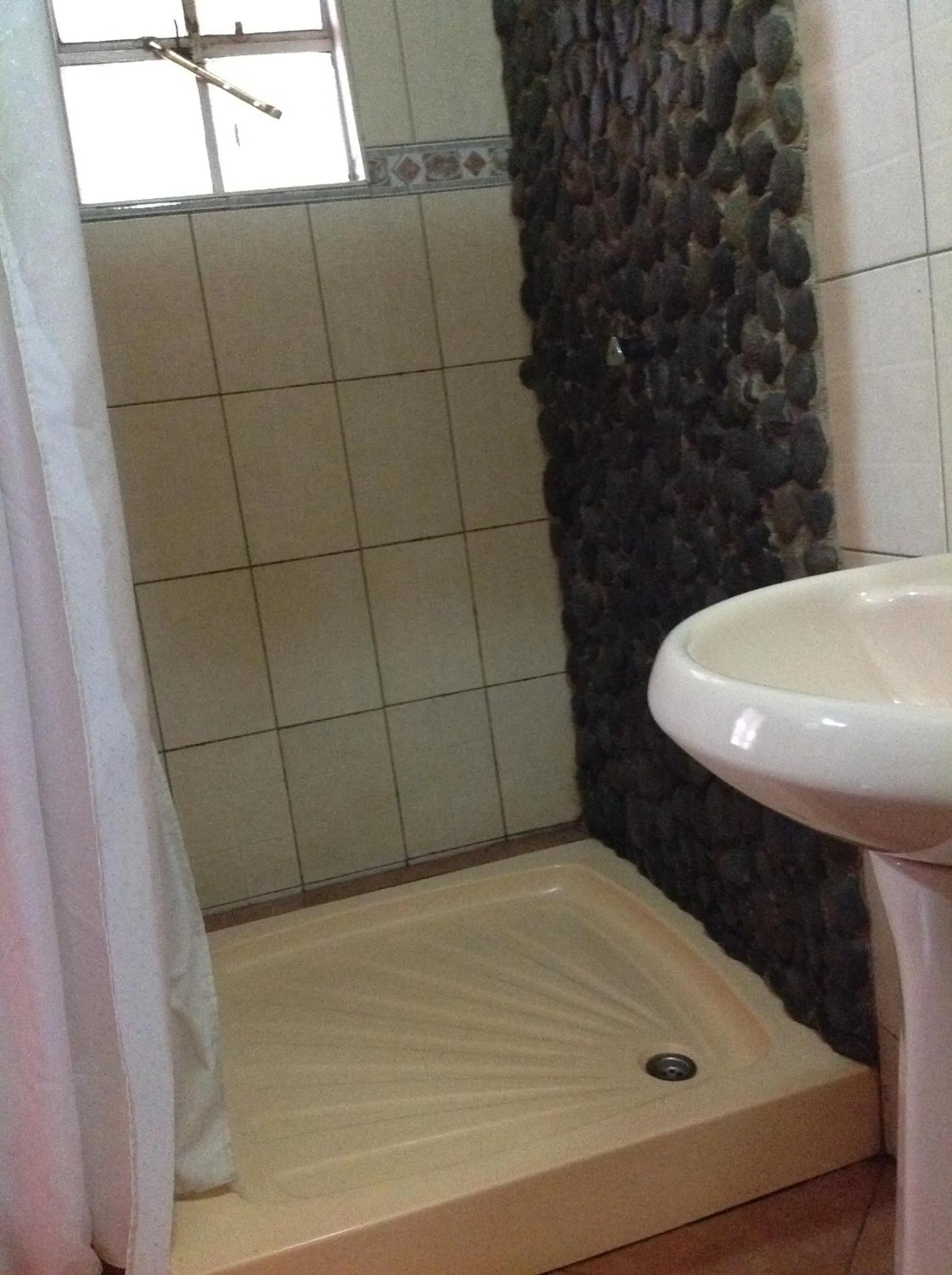 Bathroom in Khweza Bed and Breakfast