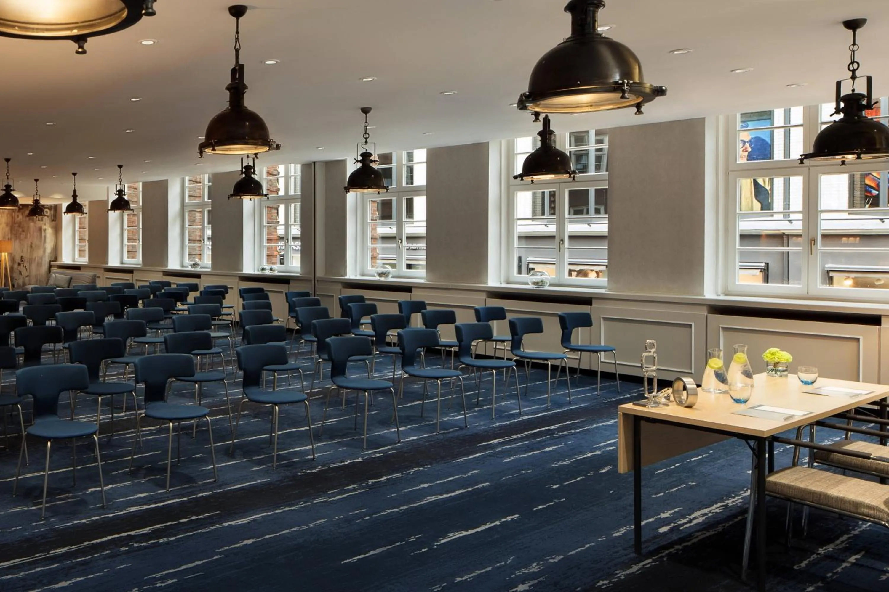 Meeting/conference room in Renaissance Hamburg Hotel