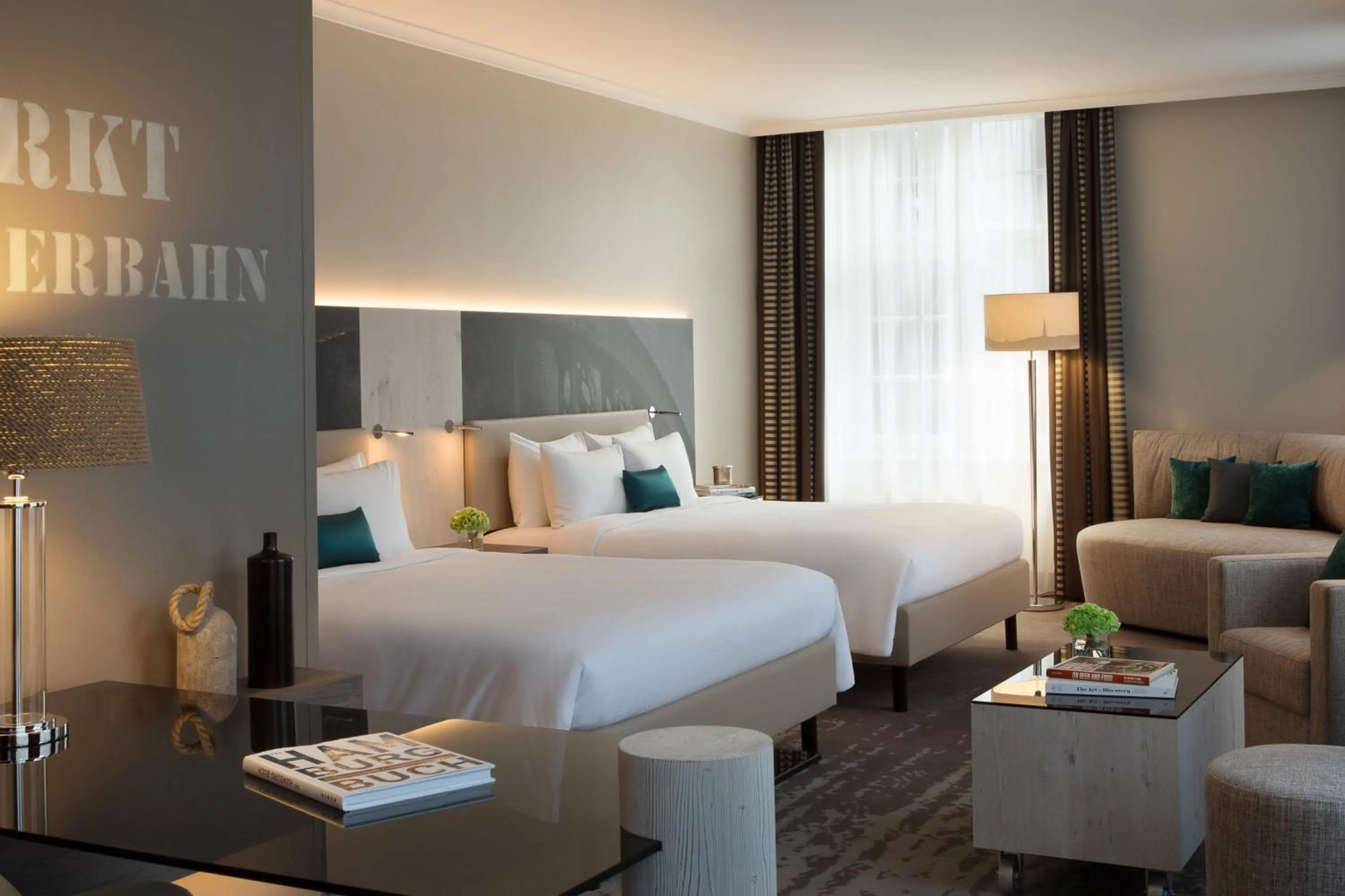 Photo of the whole room, Bed in Renaissance Hamburg Hotel