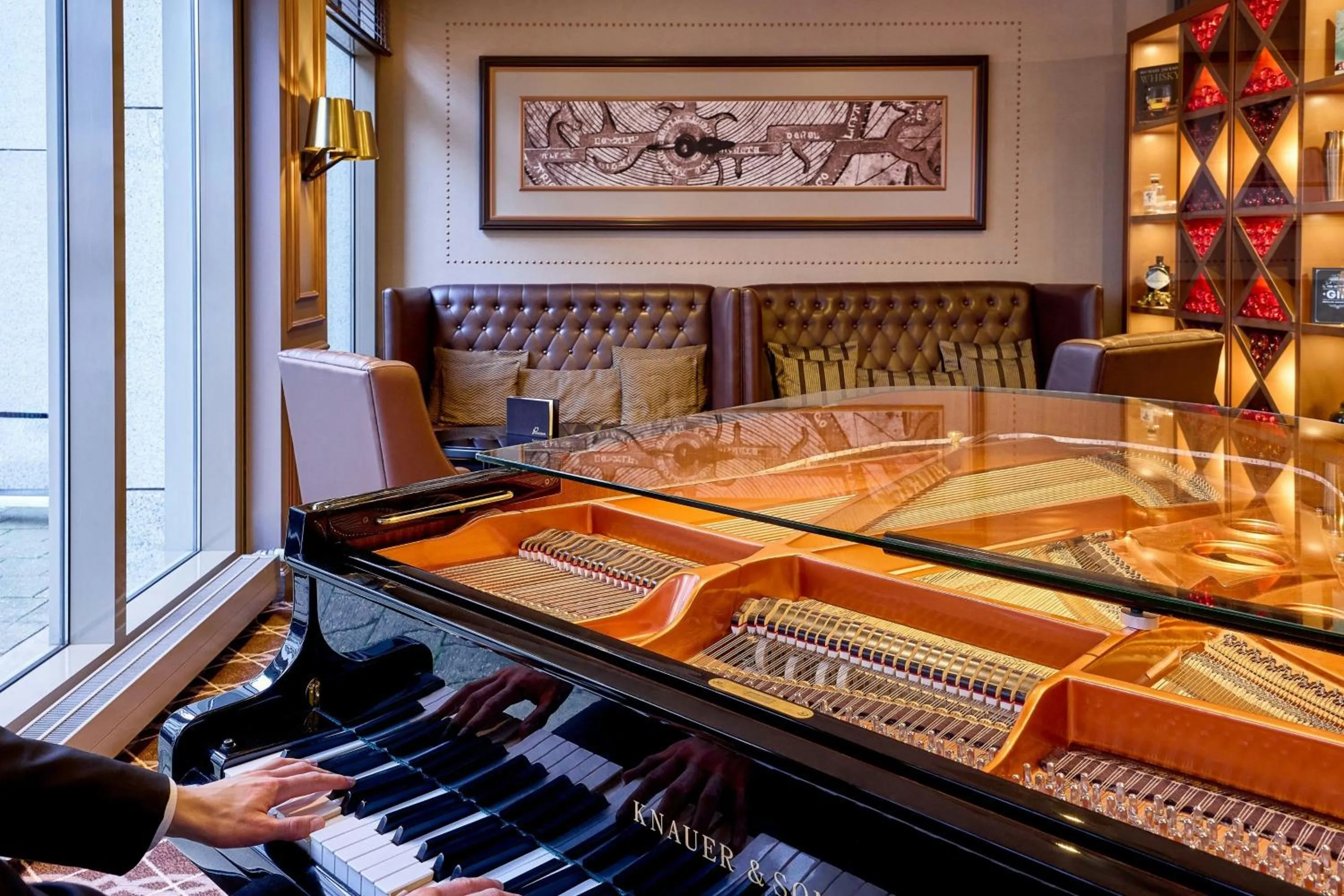 Lounge or bar in Hamburg Marriott Hotel