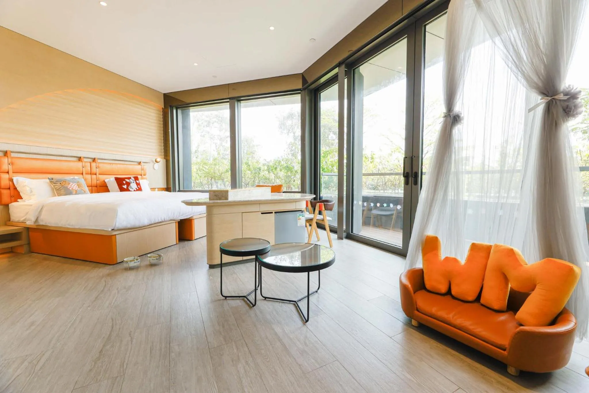 Photo of the whole room, Bed in WM Hotel Hong Kong, Vignette Collection