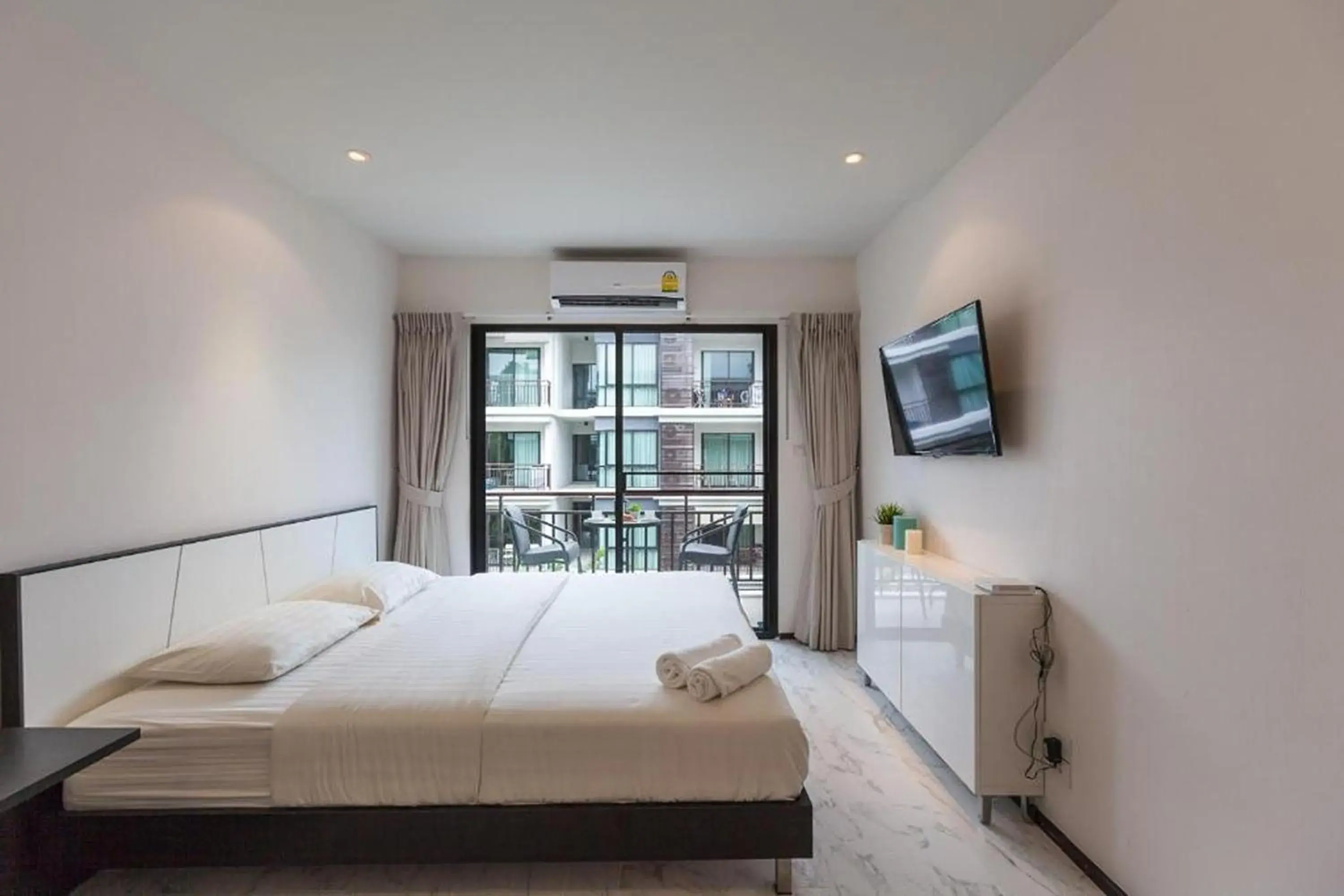 Superior Double Room in The Title Beach Front Superior Double Room in The Title Beach Front