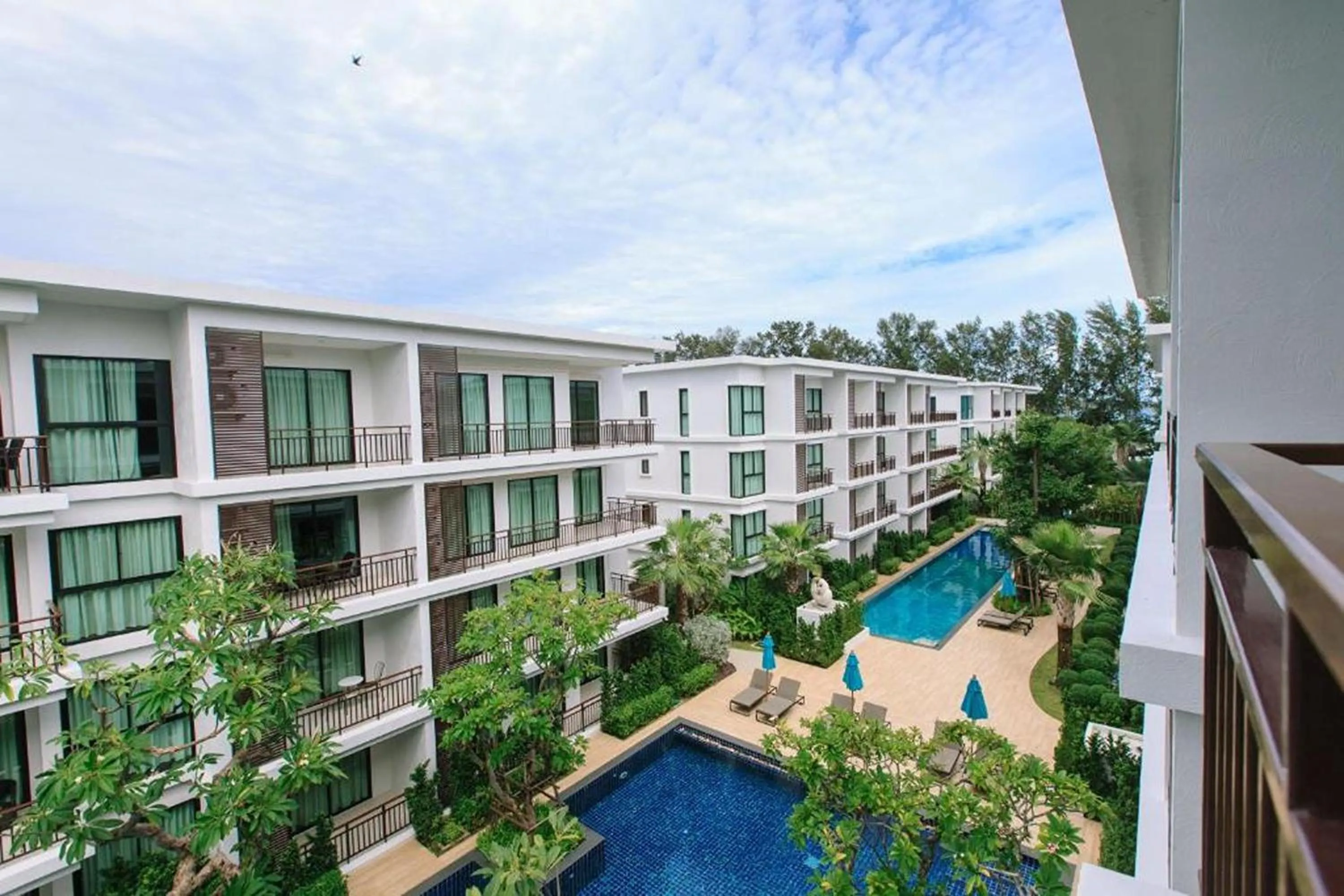 Property building in The Title Beach Front