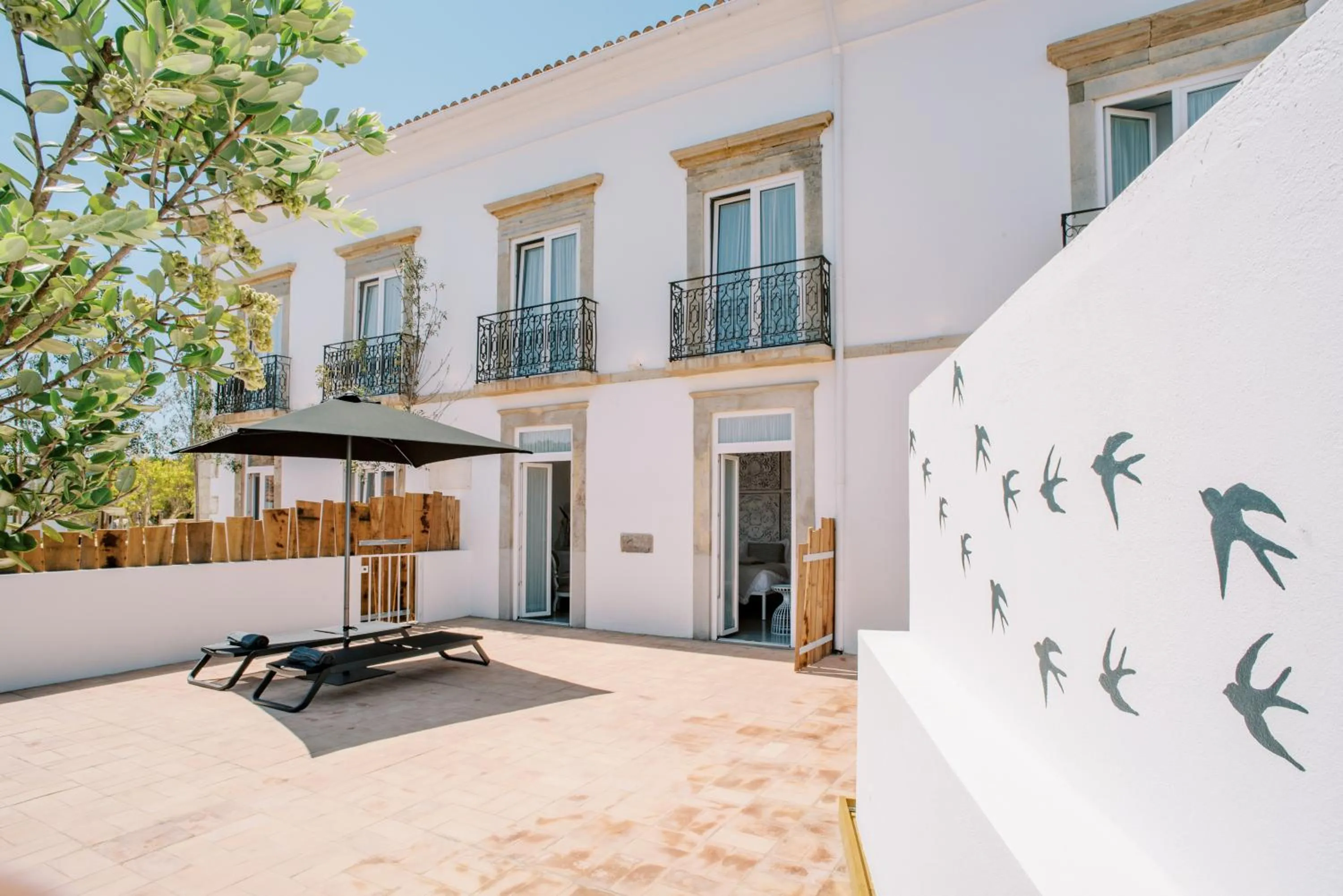 Property building in Colégio Charm House