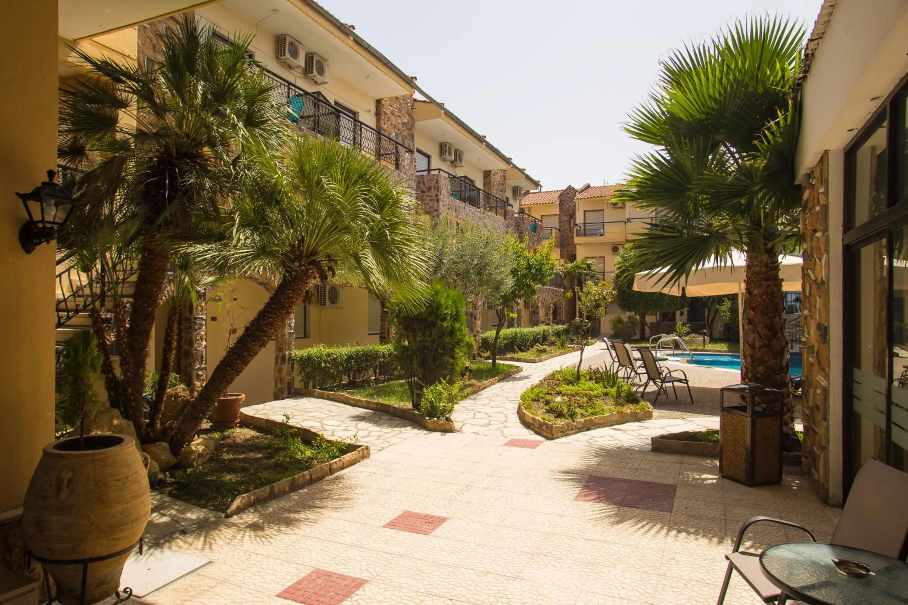 Property building in Litus Oliva