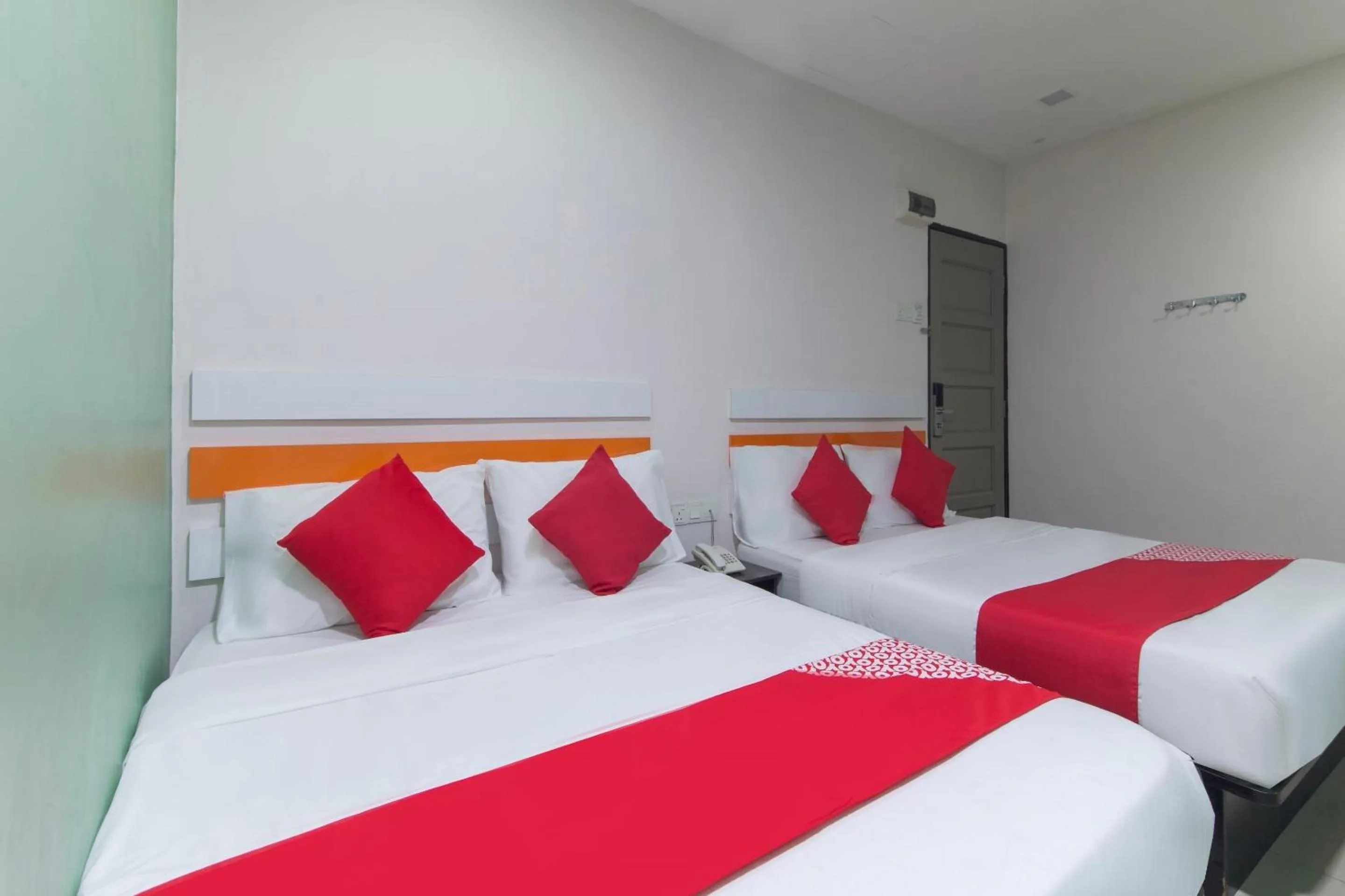 Bedroom in Super OYO 90296 Red Orange Hotel Port Klang