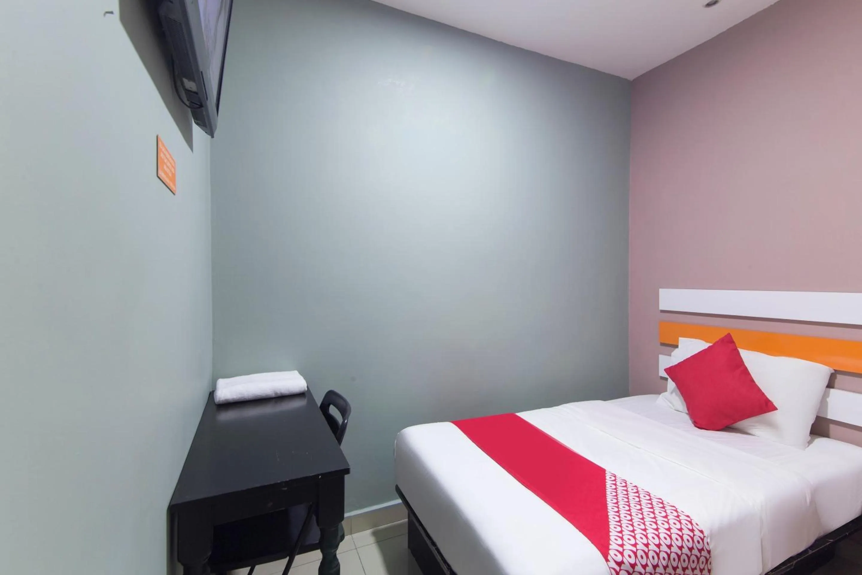 Bedroom in Super OYO 90296 Red Orange Hotel Port Klang