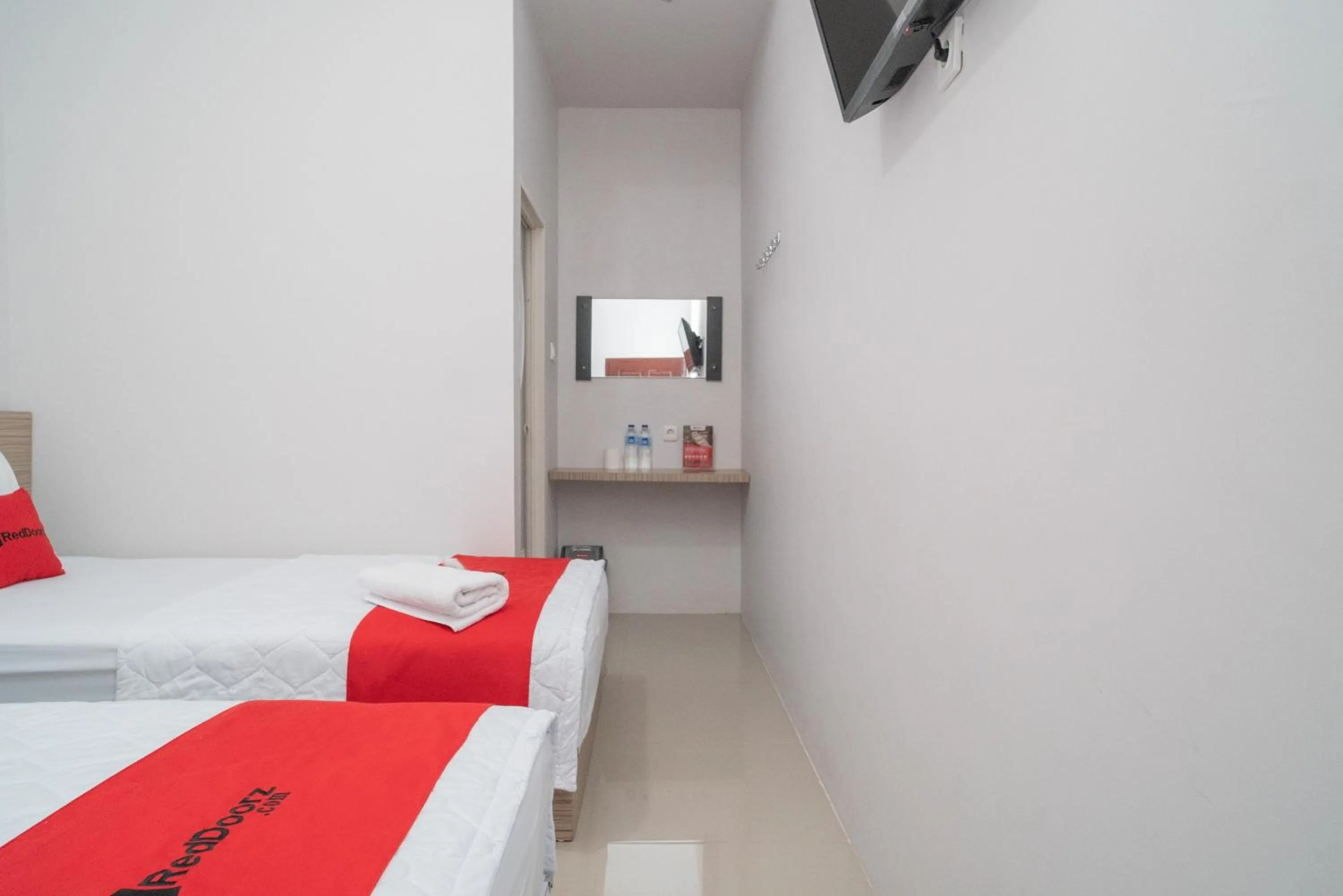 RedDoorz Syariah near Jalan Ahmad Yani Banjarmasin 3