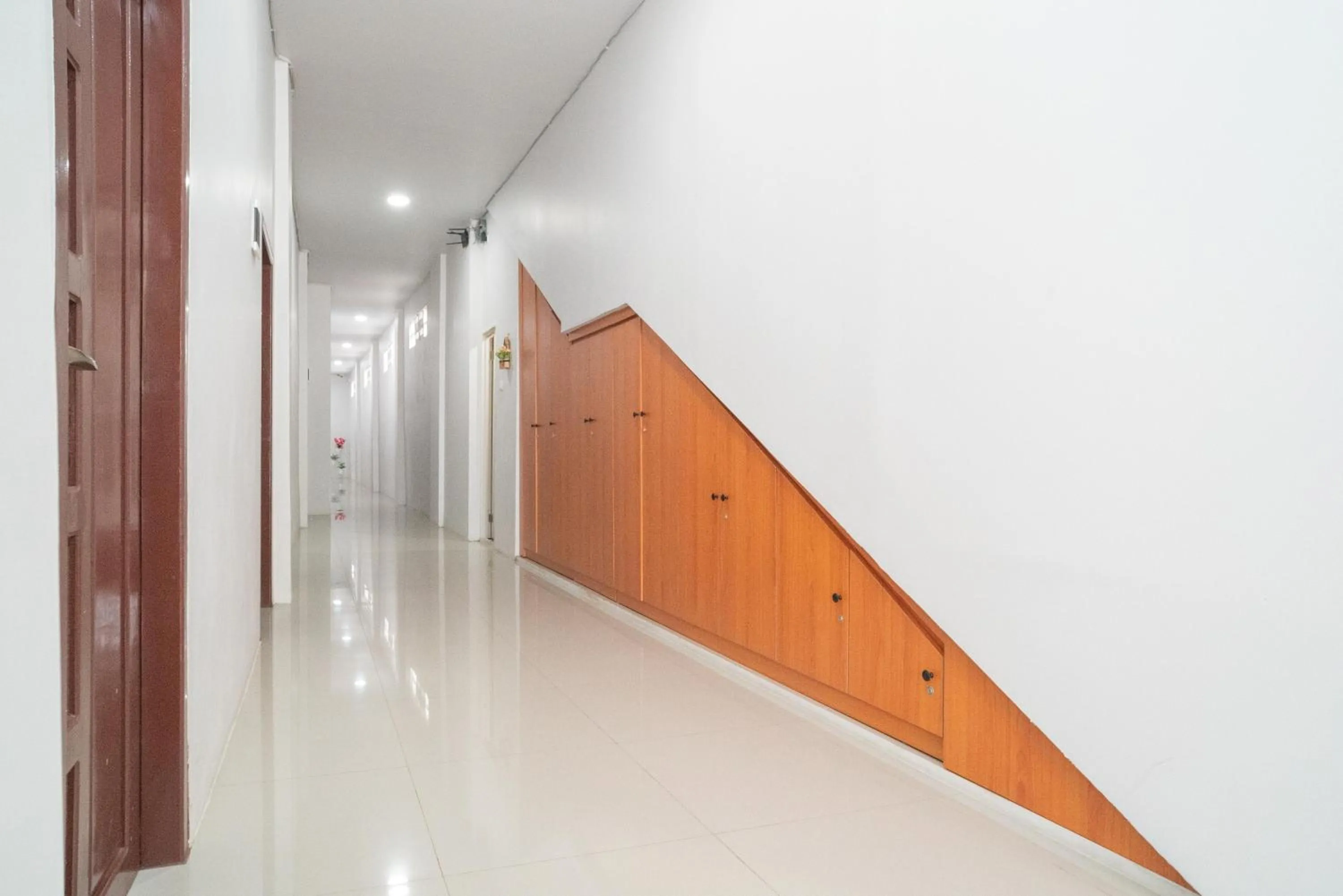 RedDoorz Syariah near Jalan Ahmad Yani Banjarmasin 3