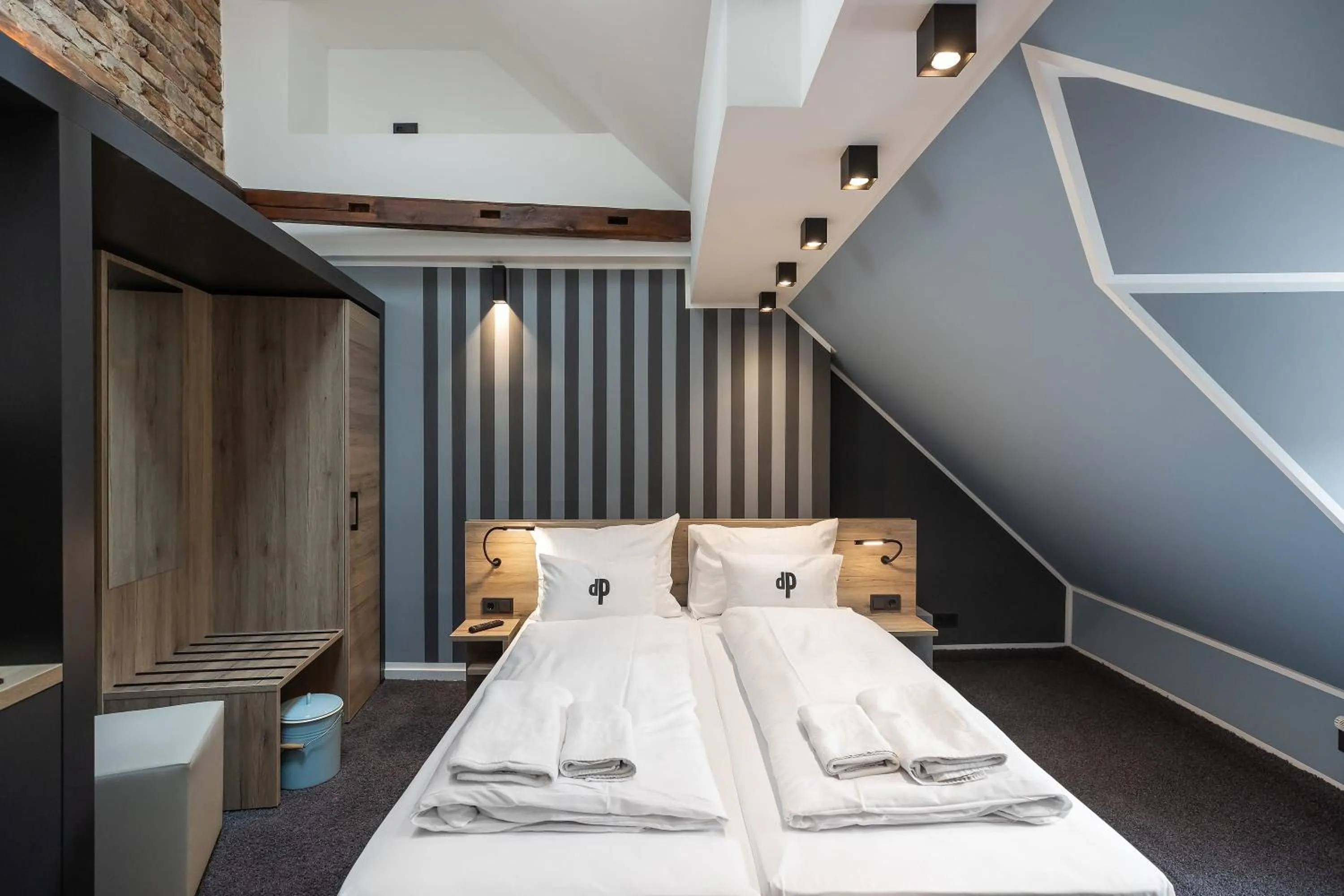 Bed in Oldtown Studios by dasPaul