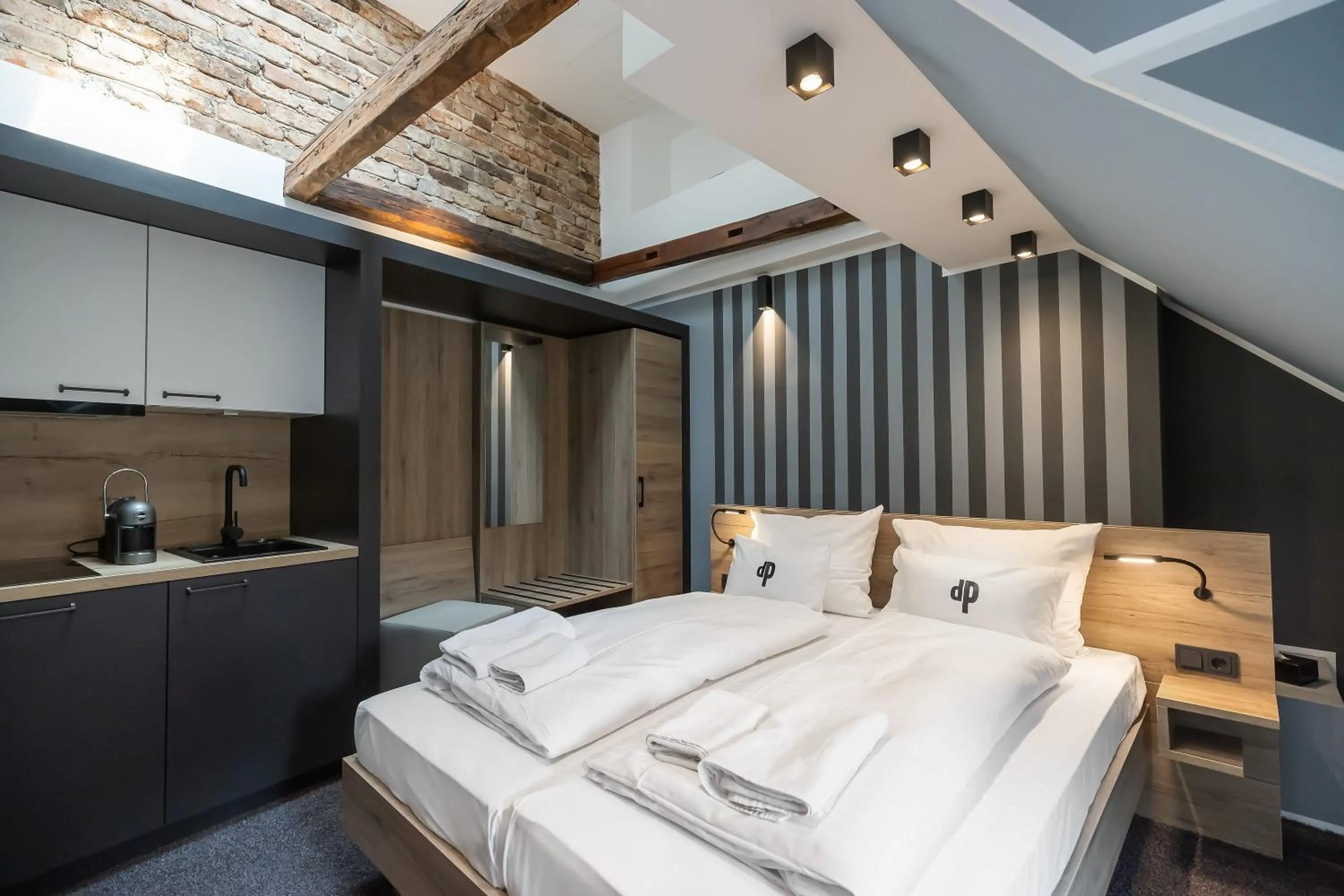 Bed in Oldtown Studios by dasPaul