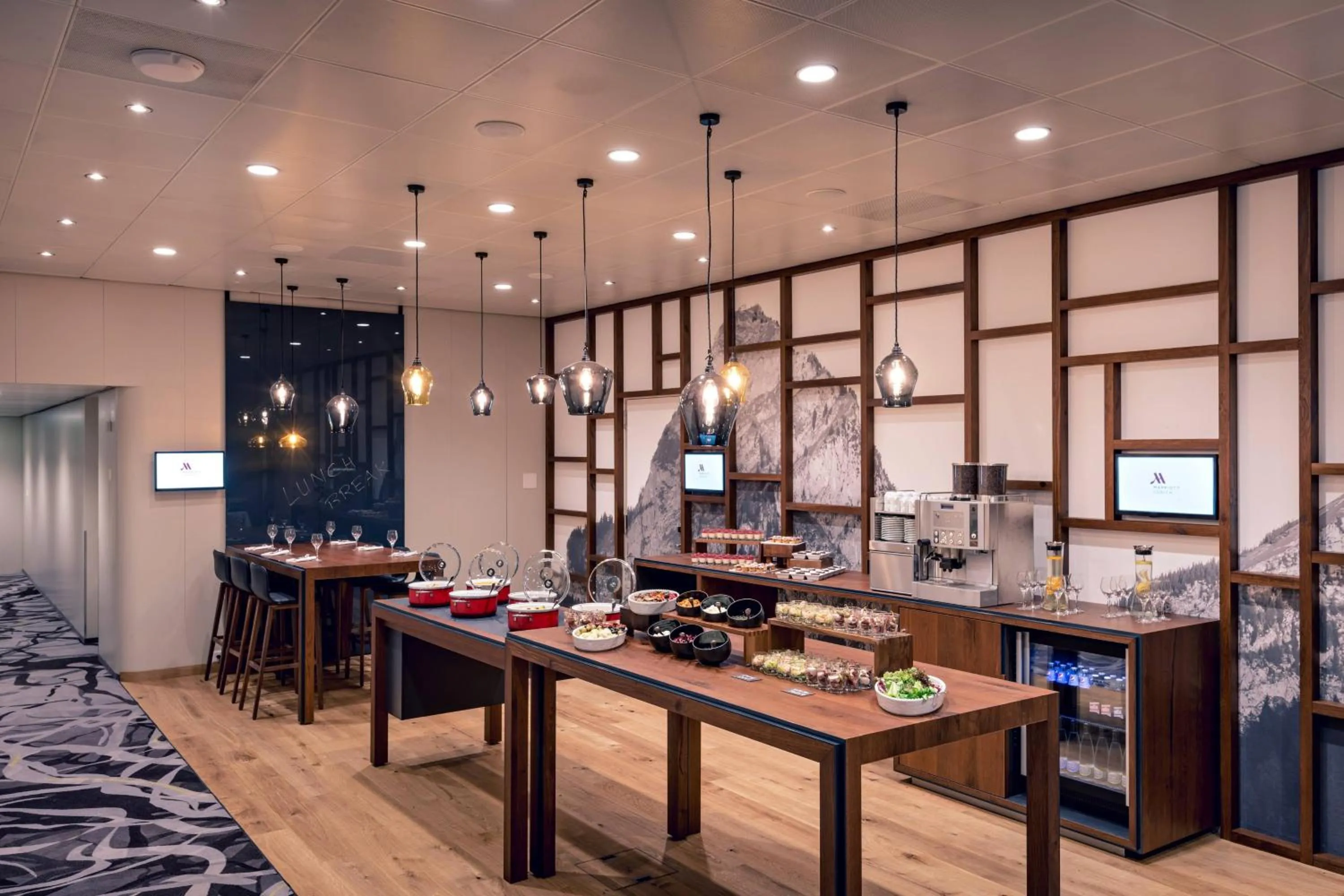 Meeting/conference room in Zurich Marriott Hotel