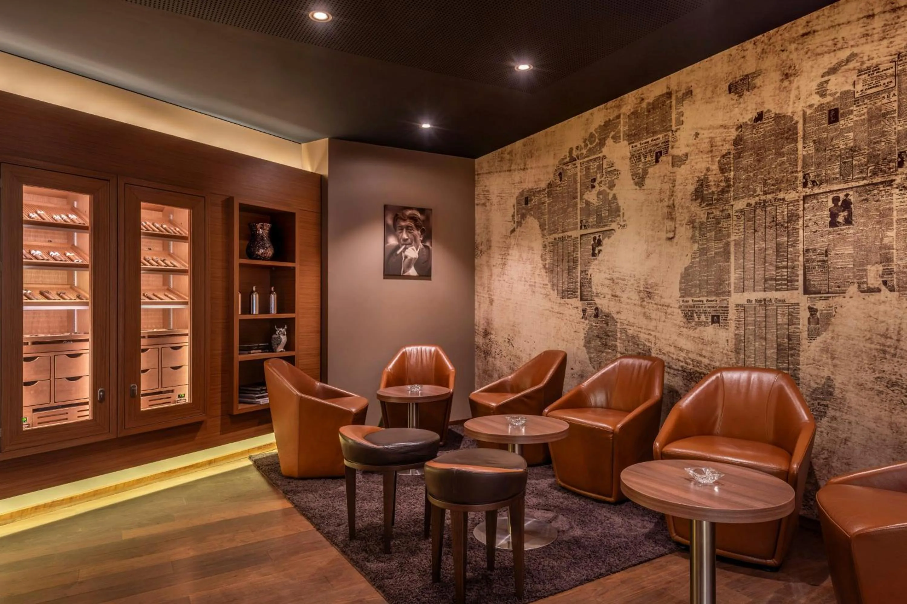 Lounge or bar in Zurich Marriott Hotel