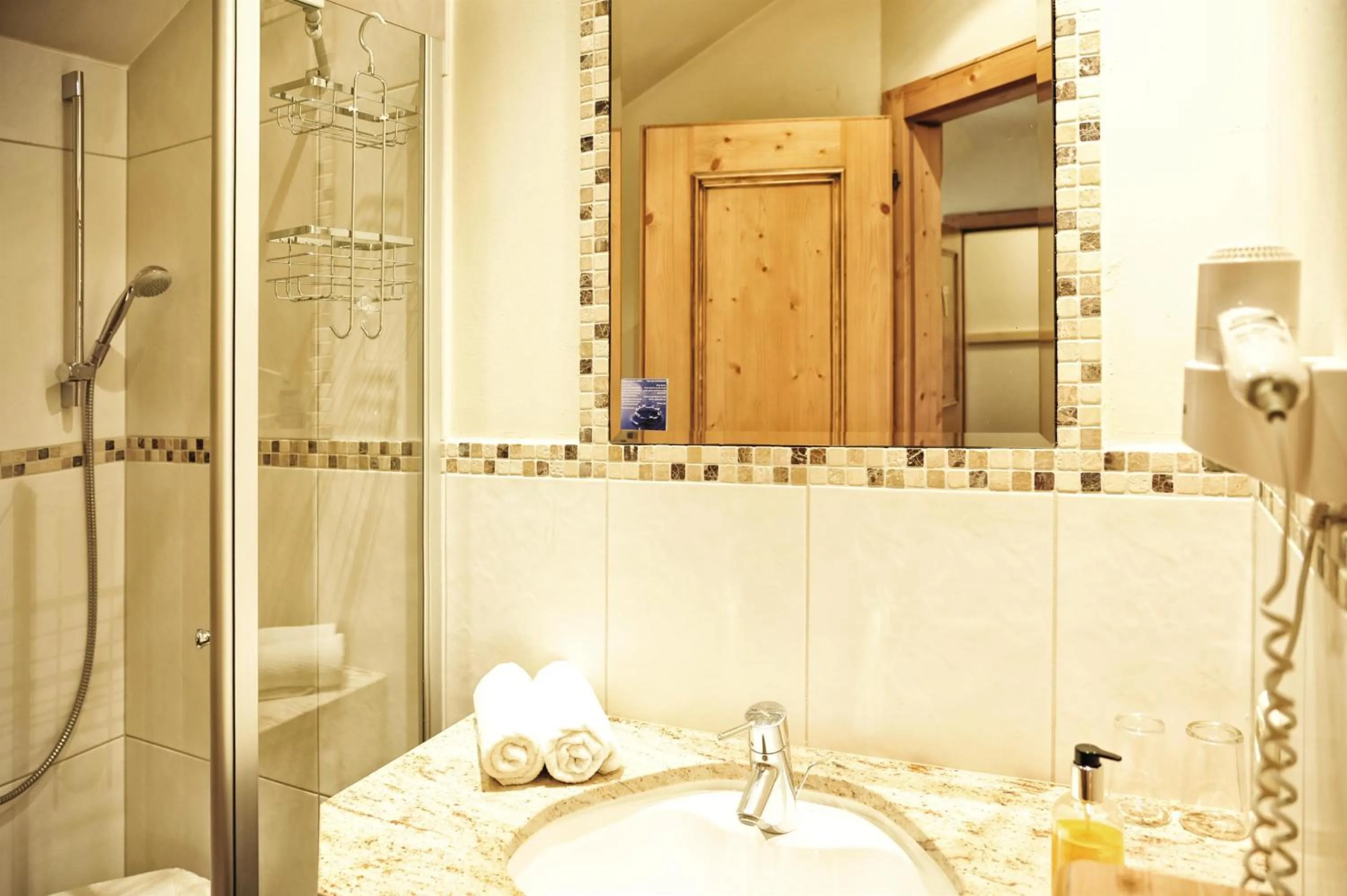 Bathroom in Fischerwirt am See