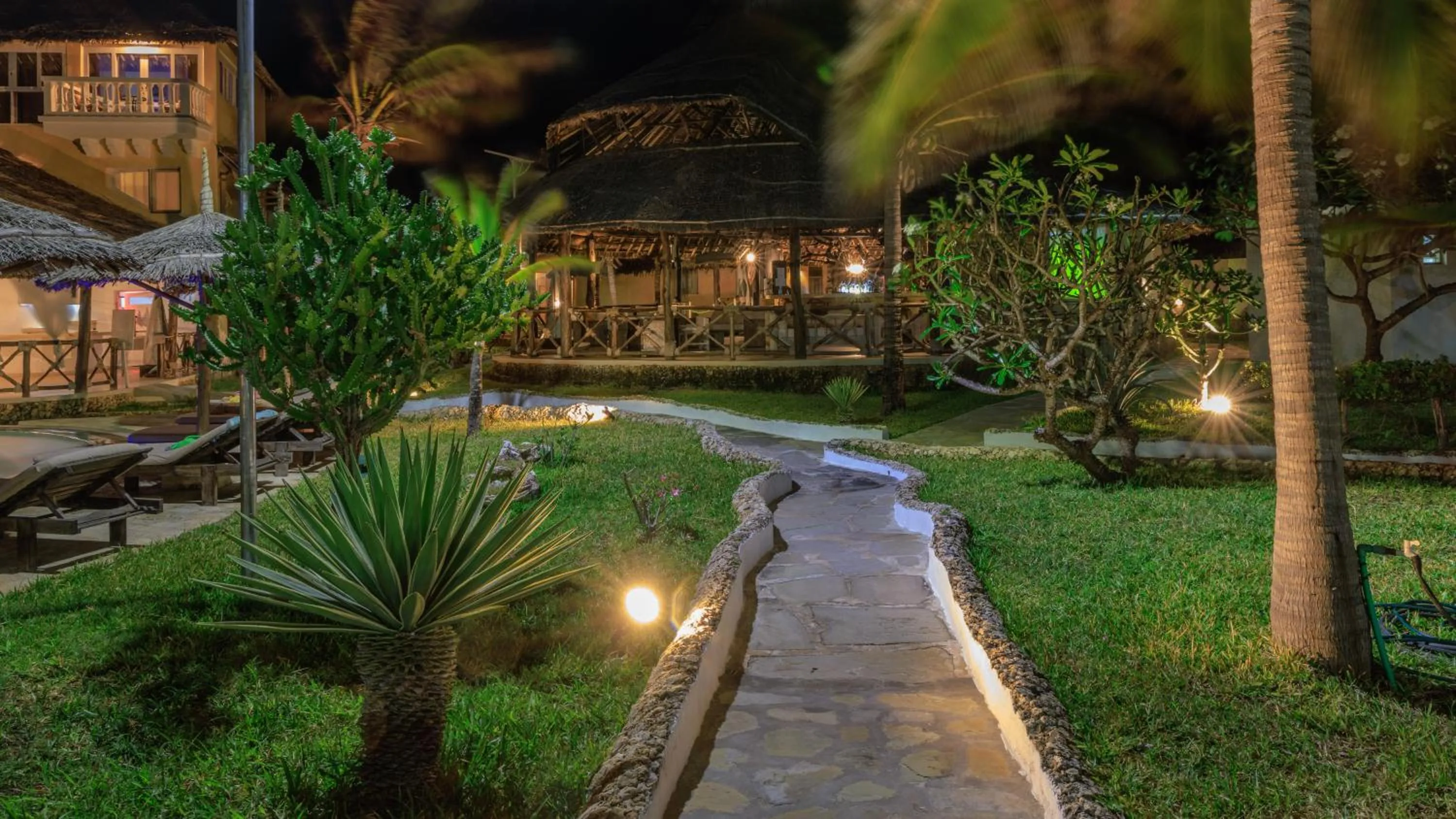 Night in Mawe Zuri Resort