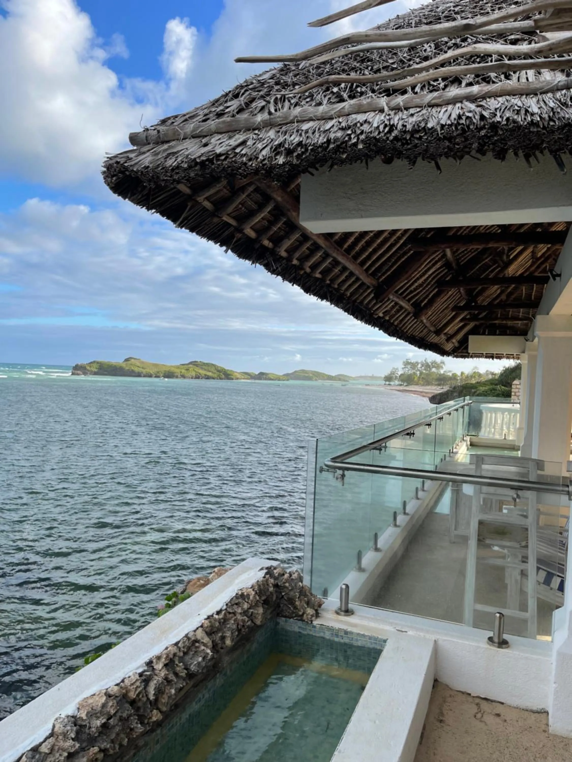 Restaurant/places to eat in Mawe Zuri Resort