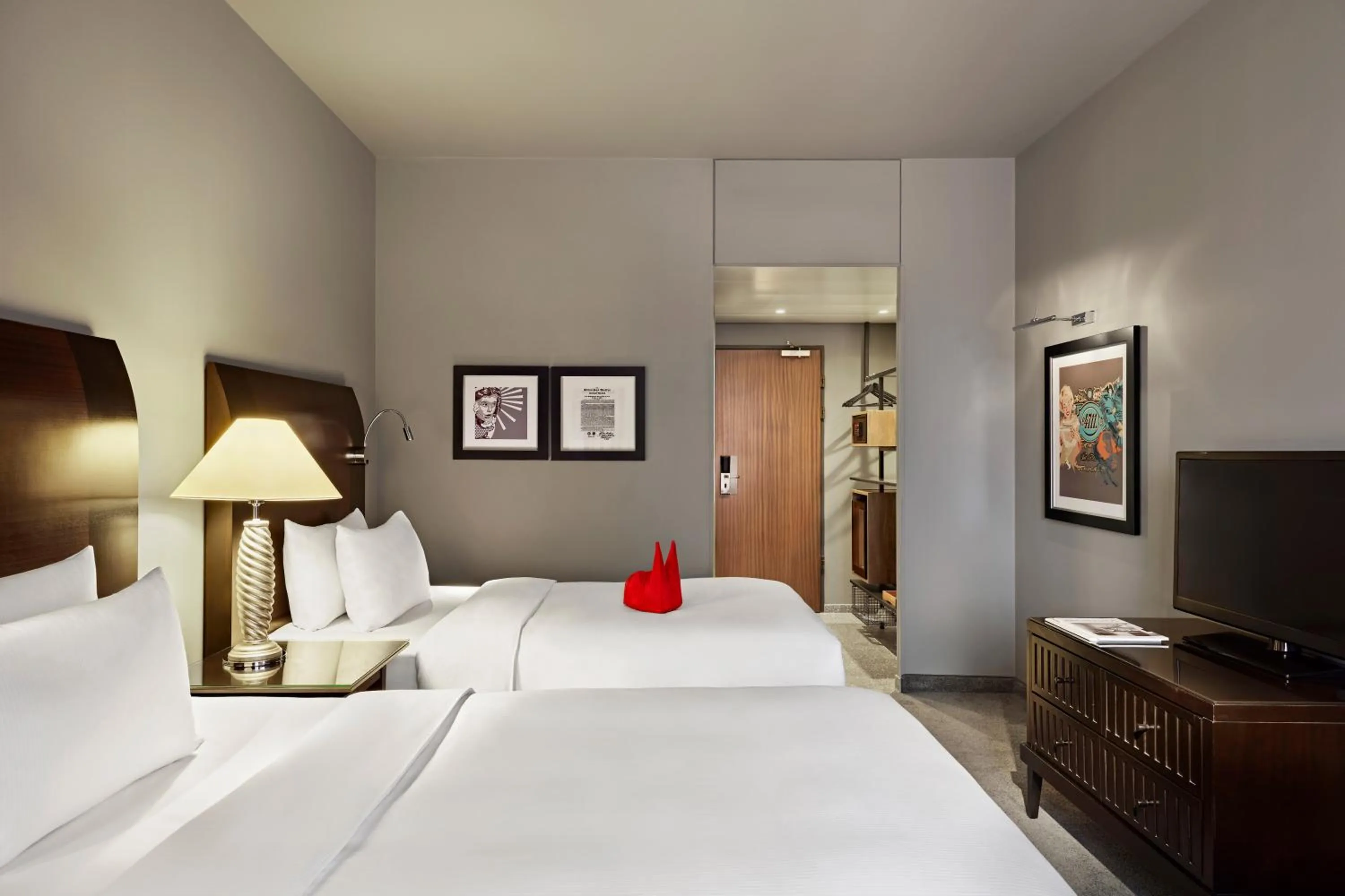 Photo of the whole room in Lindner Hotel Cologne City Plaza, part of JdV by Hyatt