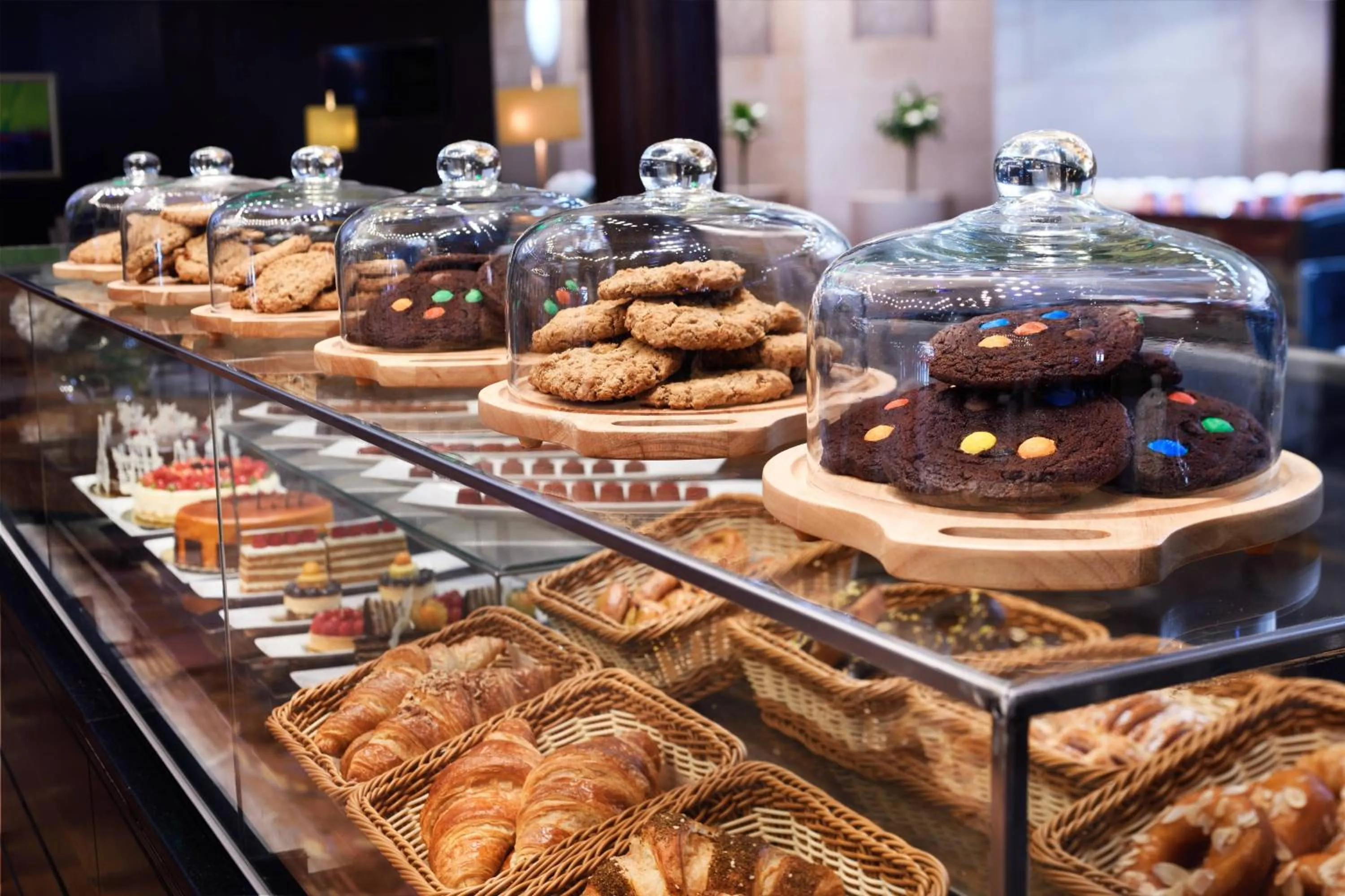 Restaurant/places to eat in Riyadh Marriott Hotel