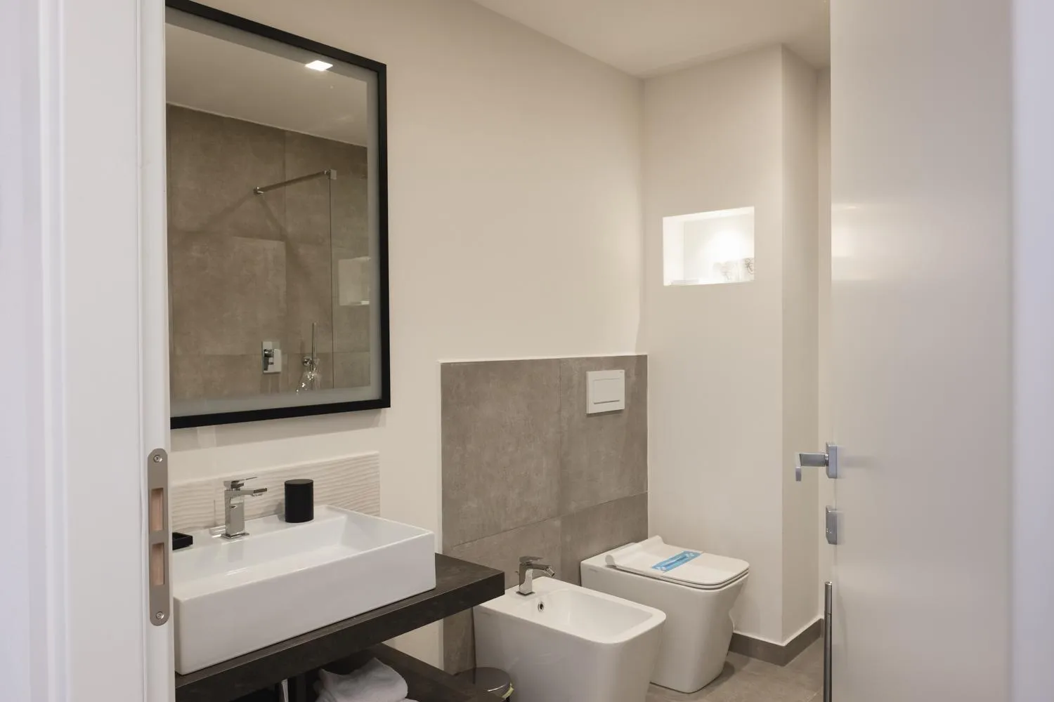 Shower in Amiata Suite