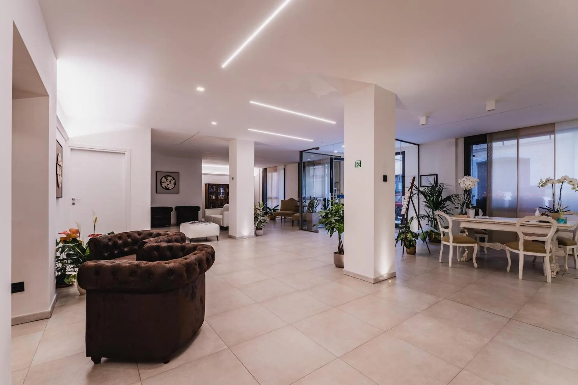 Restaurant/places to eat in Amiata Suite