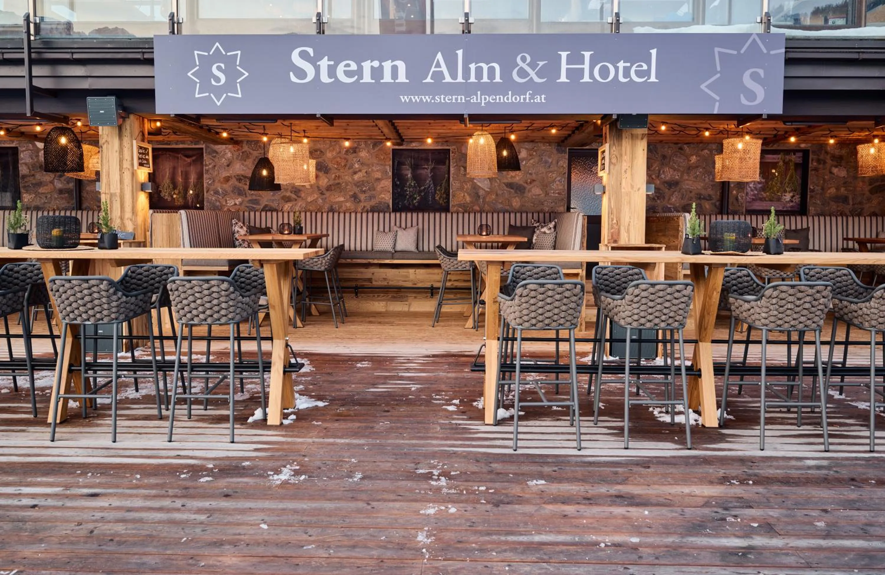 Restaurant/places to eat in Alpendorf Hotel Stern