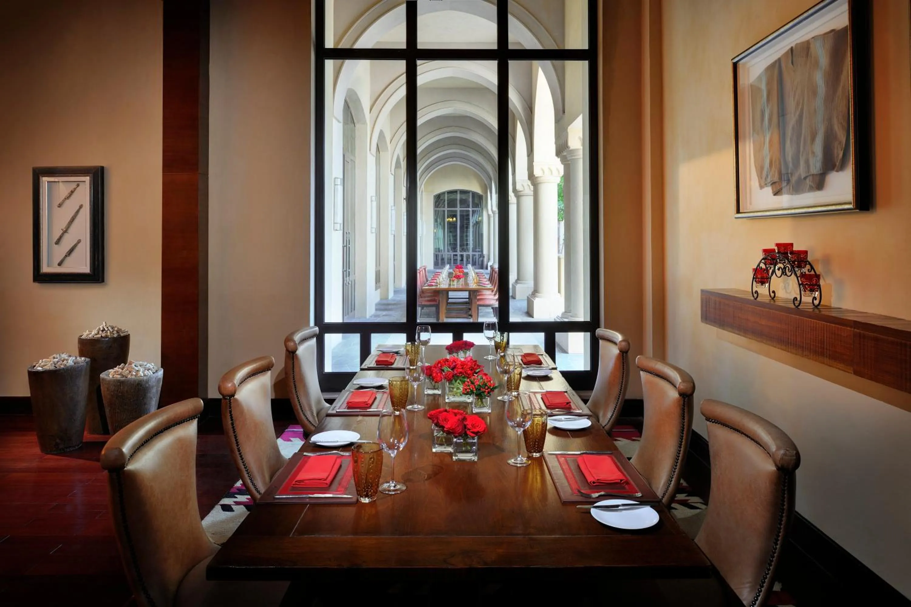 Restaurant/places to eat in Palace Downtown