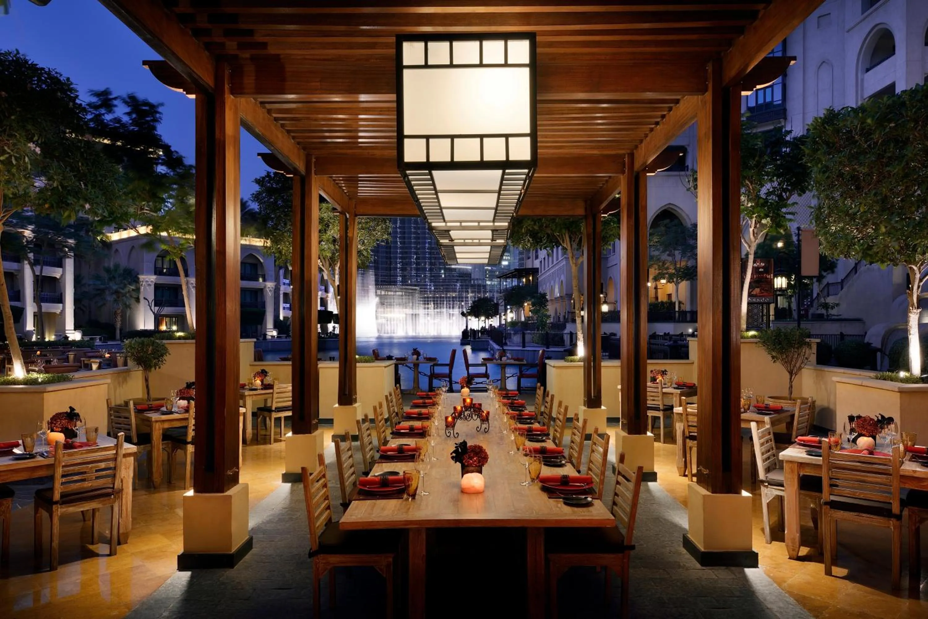 Restaurant/places to eat in Palace Downtown