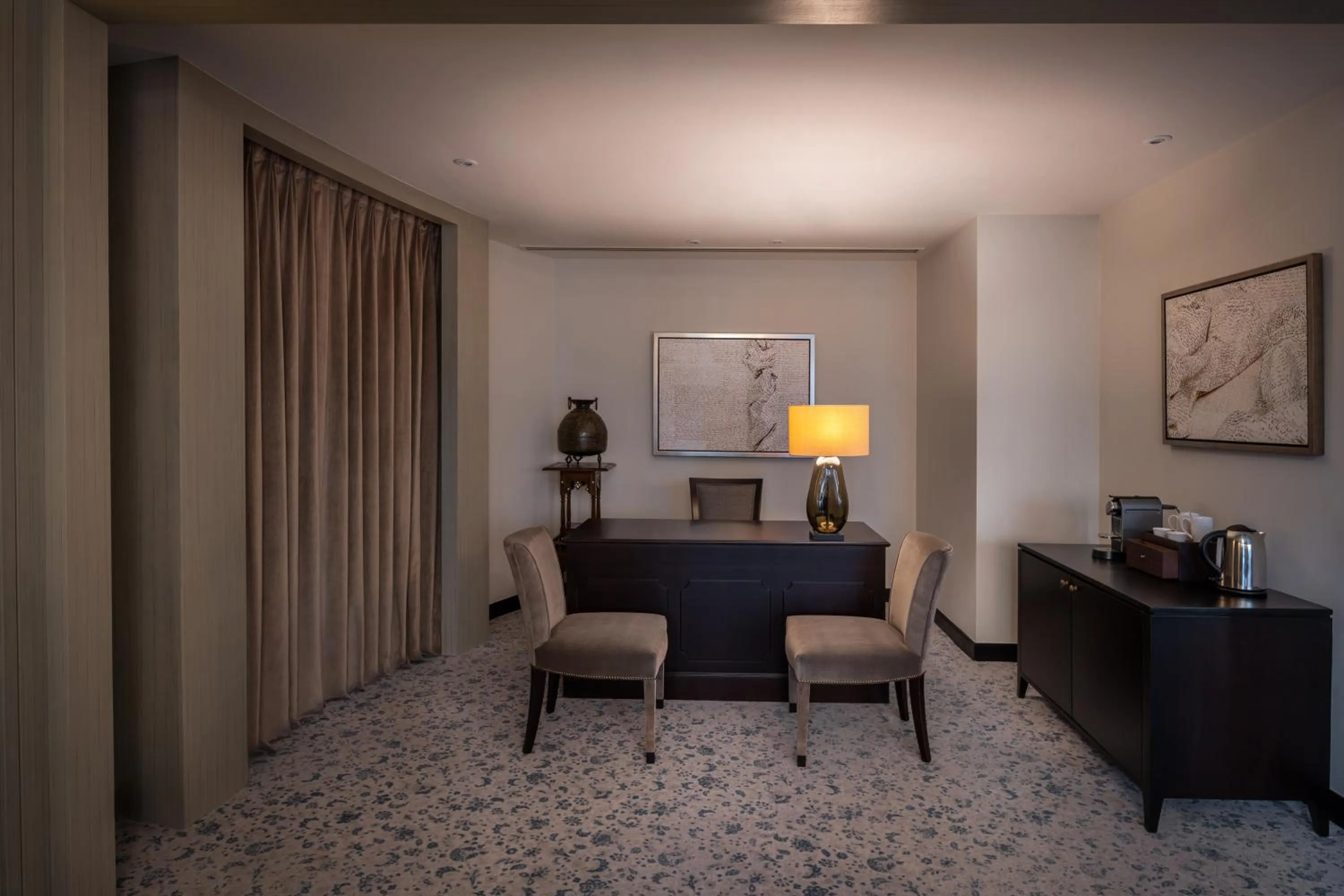 Seating area in Palace Downtown