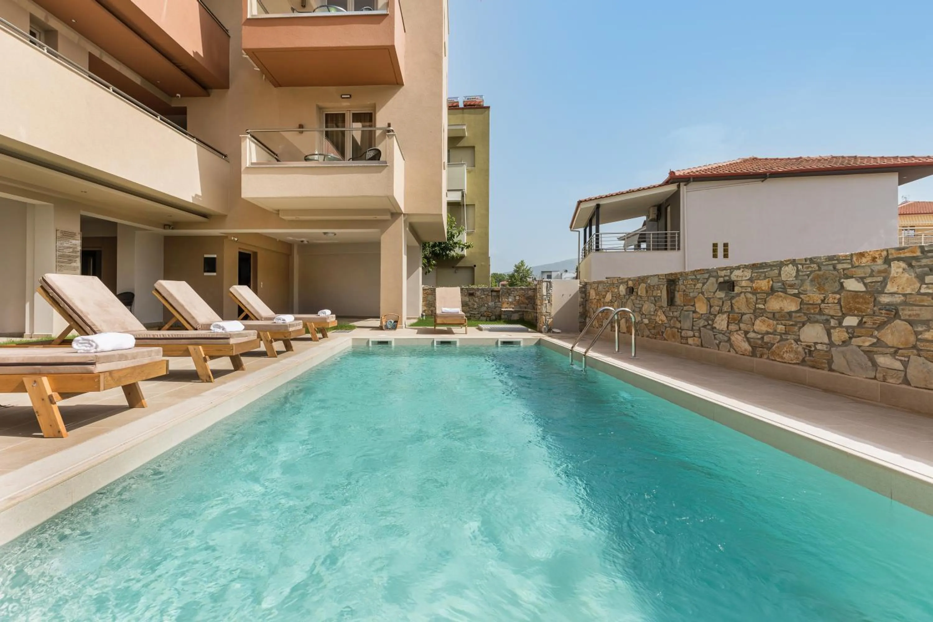 Swimming pool in Makris Luxury Rooms