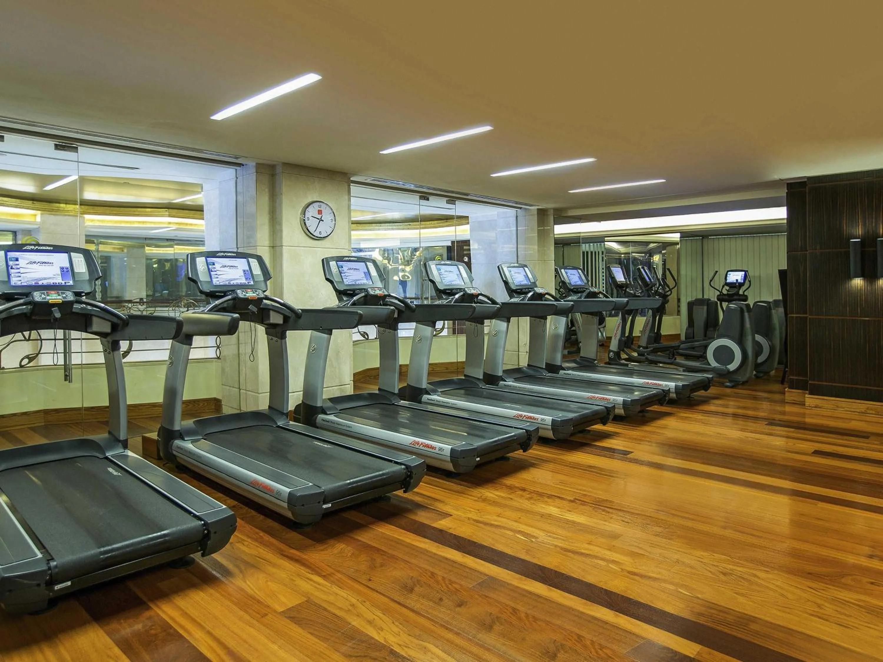 Fitness centre/facilities in La Cigale Hotel Managed by Accor
