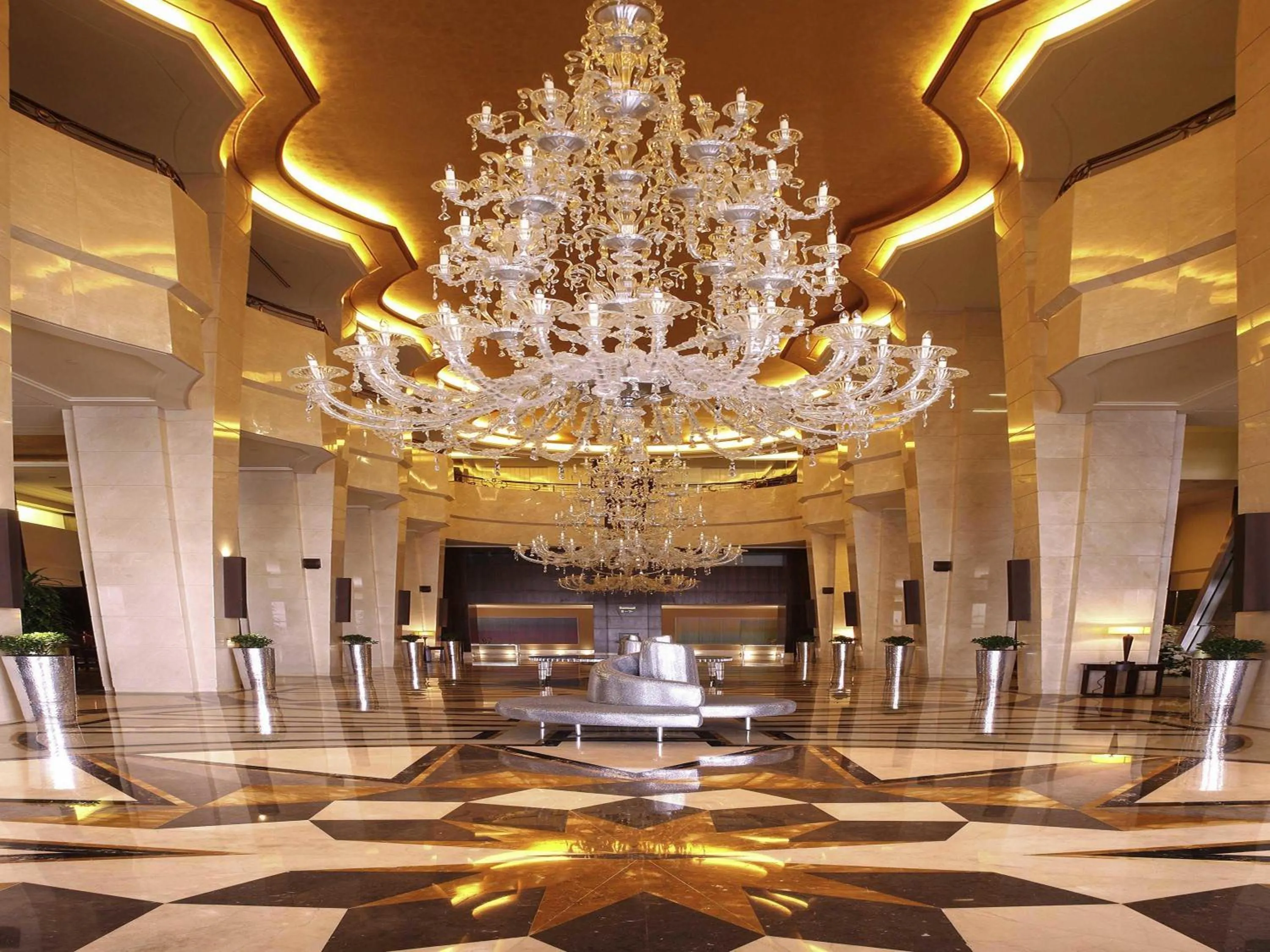 Restaurant/places to eat in La Cigale Hotel Managed by Accor