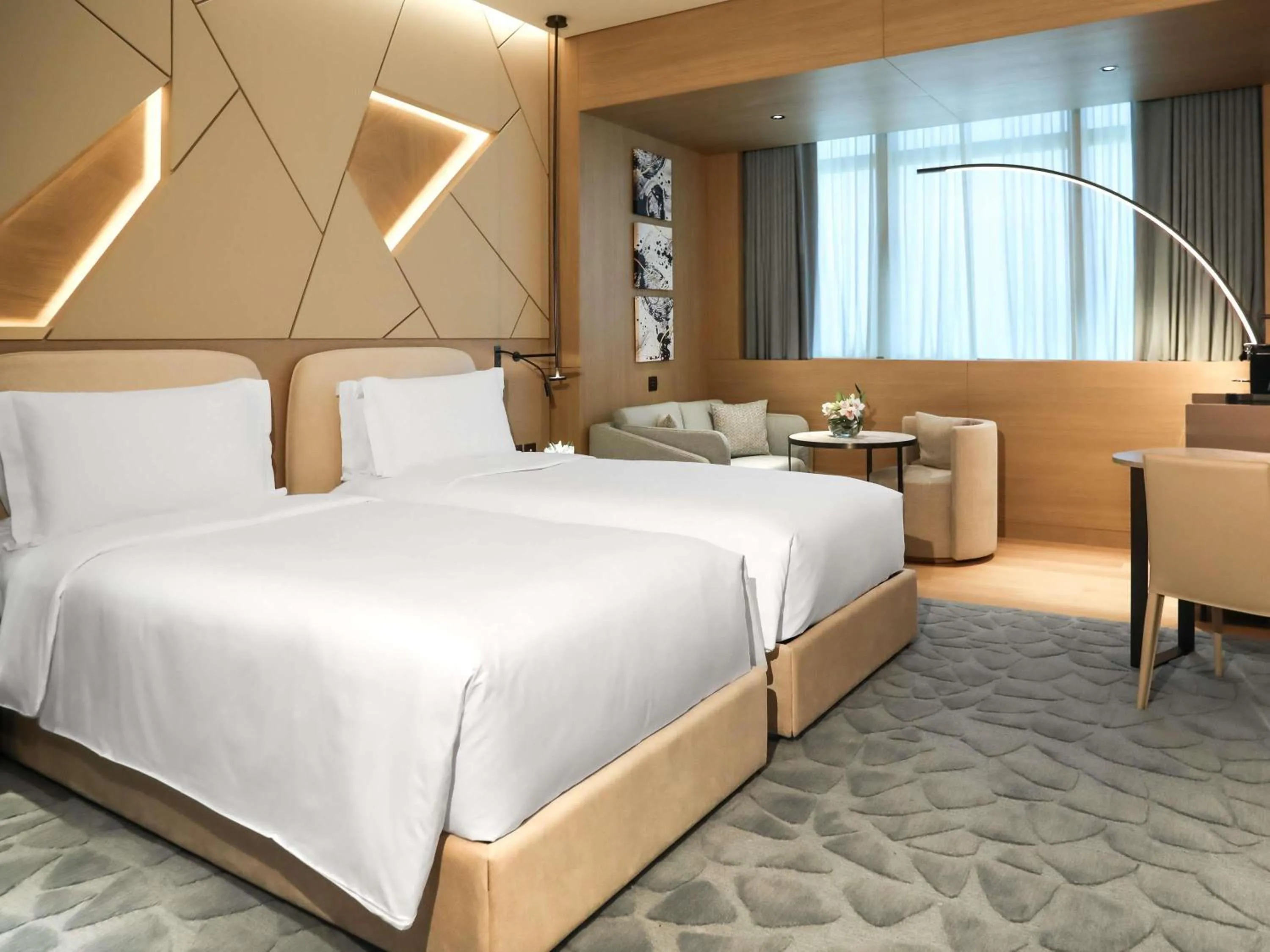 Bedroom, Bed in La Cigale Hotel Managed by Accor