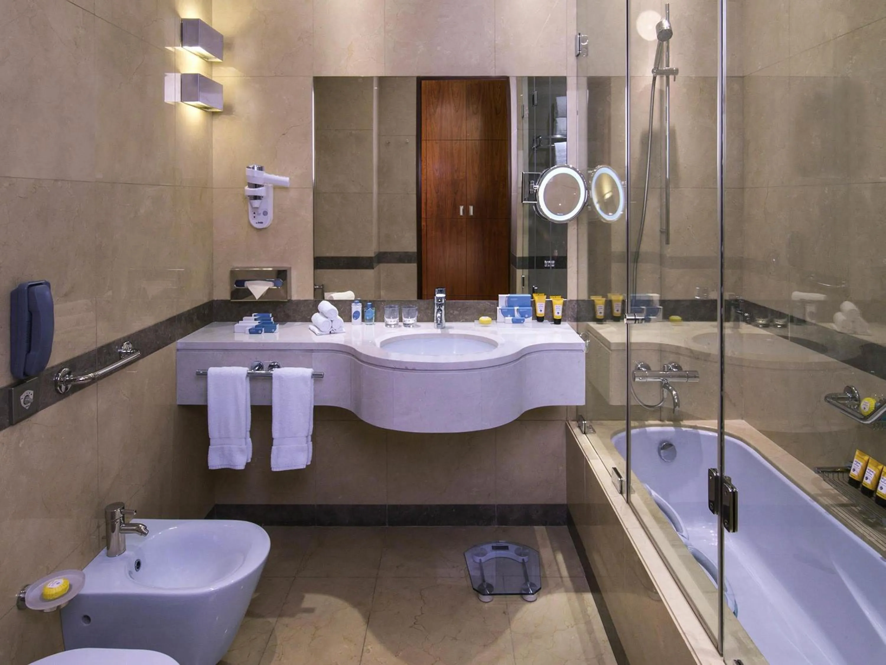 Bedroom in La Cigale Hotel Managed by Accor