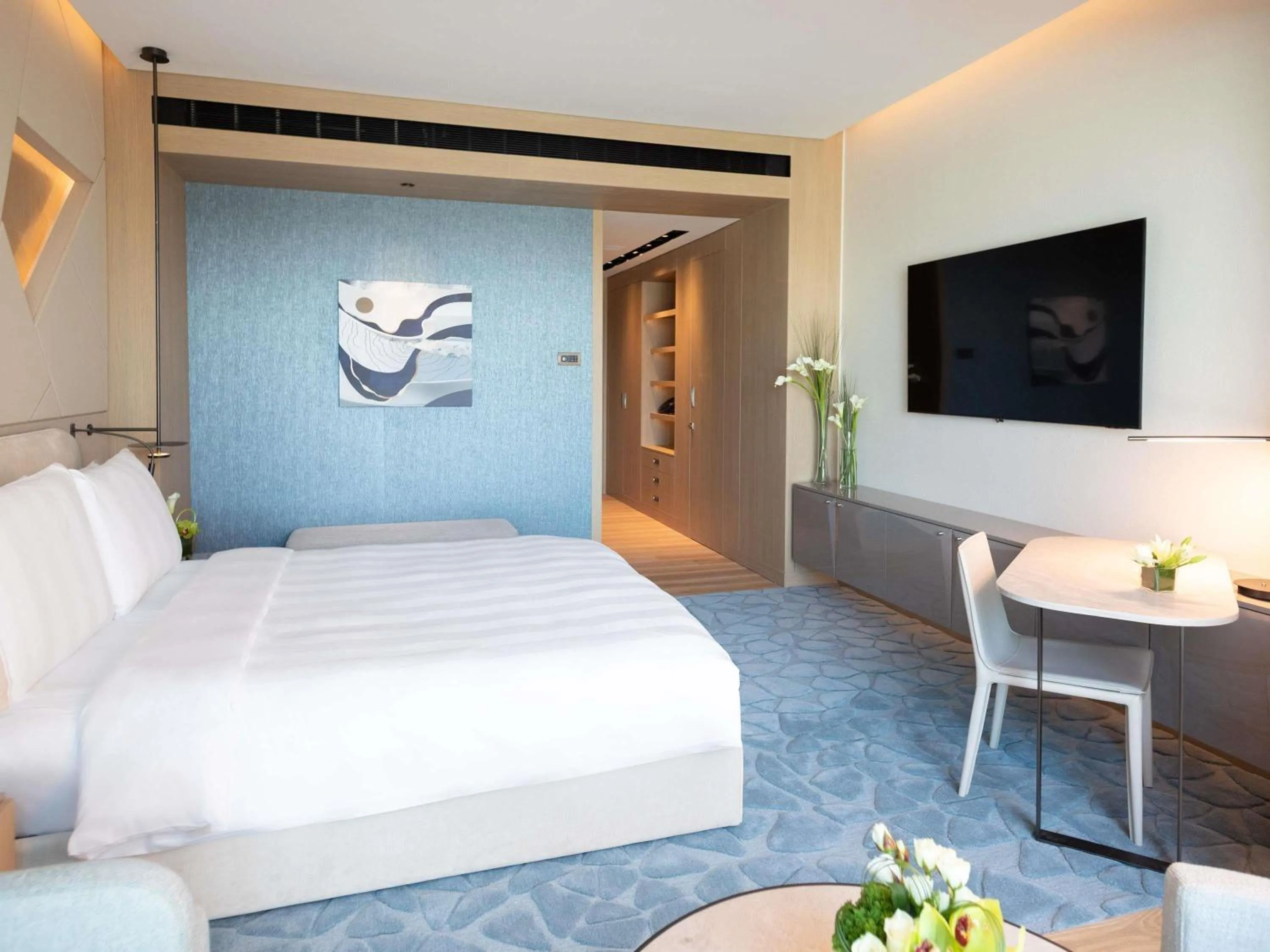 Bedroom, Bed in La Cigale Hotel Managed by Accor