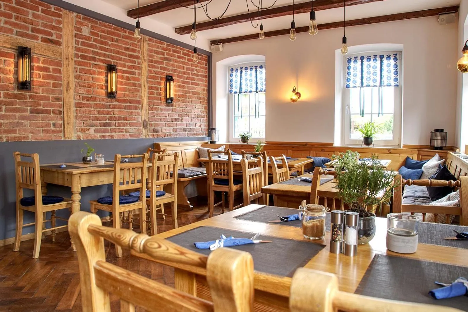 Restaurant/places to eat in Hotel Kornblume