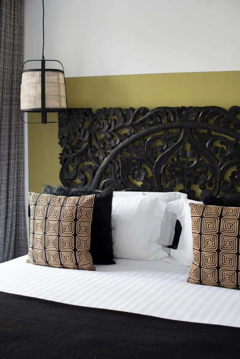 Other, Bed in O'Lord, 4 Etoiles, Residence de Luxe Champs-Elysees