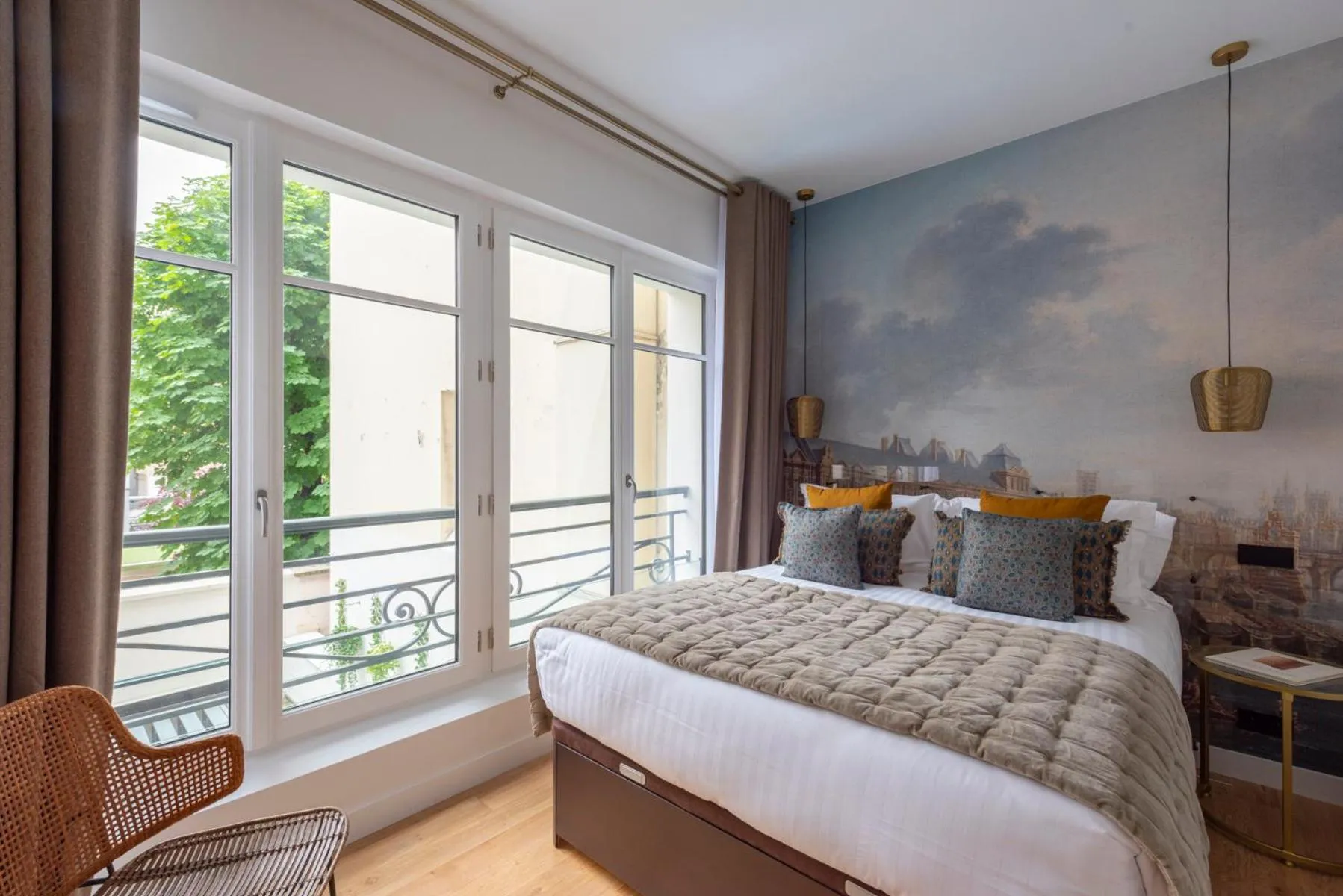 Other, Bed in O'Lord, 4 Etoiles, Residence de Luxe Champs-Elysees